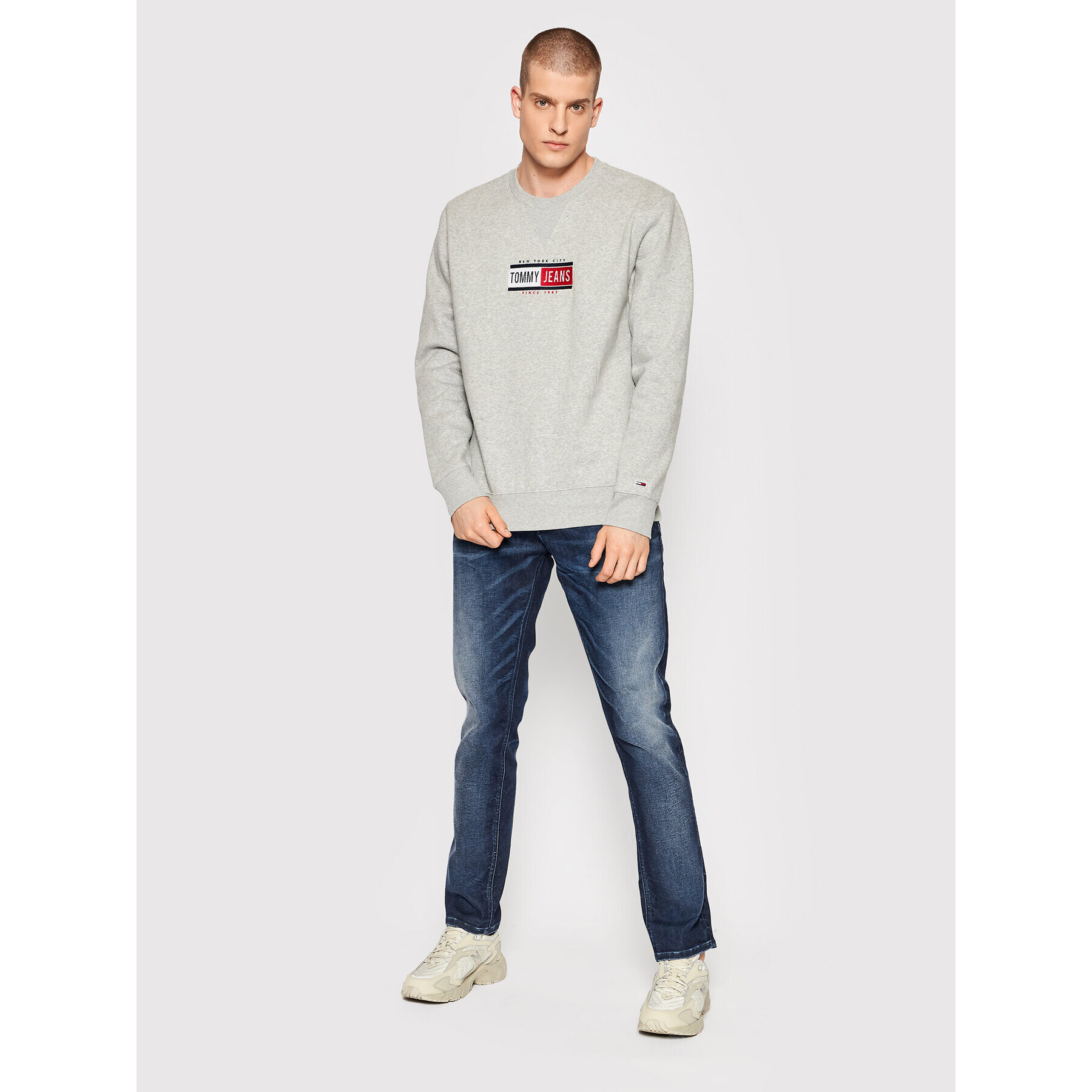 Tommy Jeans Mikina Timeless Crew DM0DM11631 Šedá Regular Fit - Pepit.cz