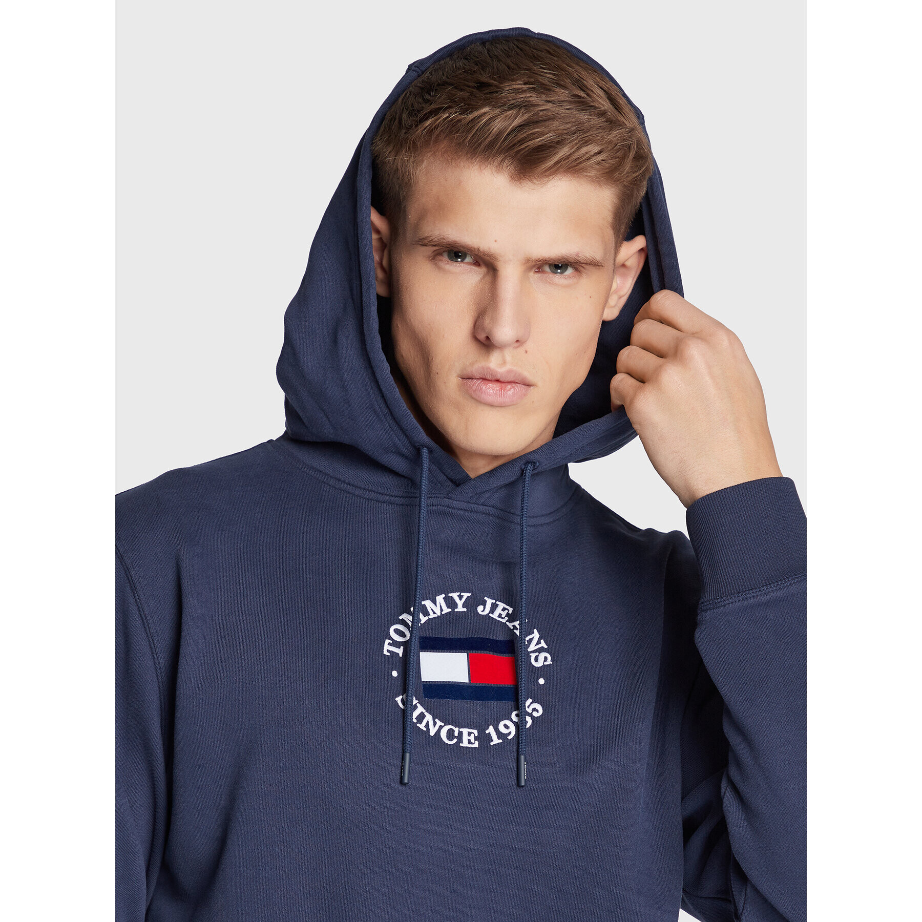 Tommy Jeans Mikina Timeless DM0DM15010 Tmavomodrá Relaxed Fit - Pepit.cz