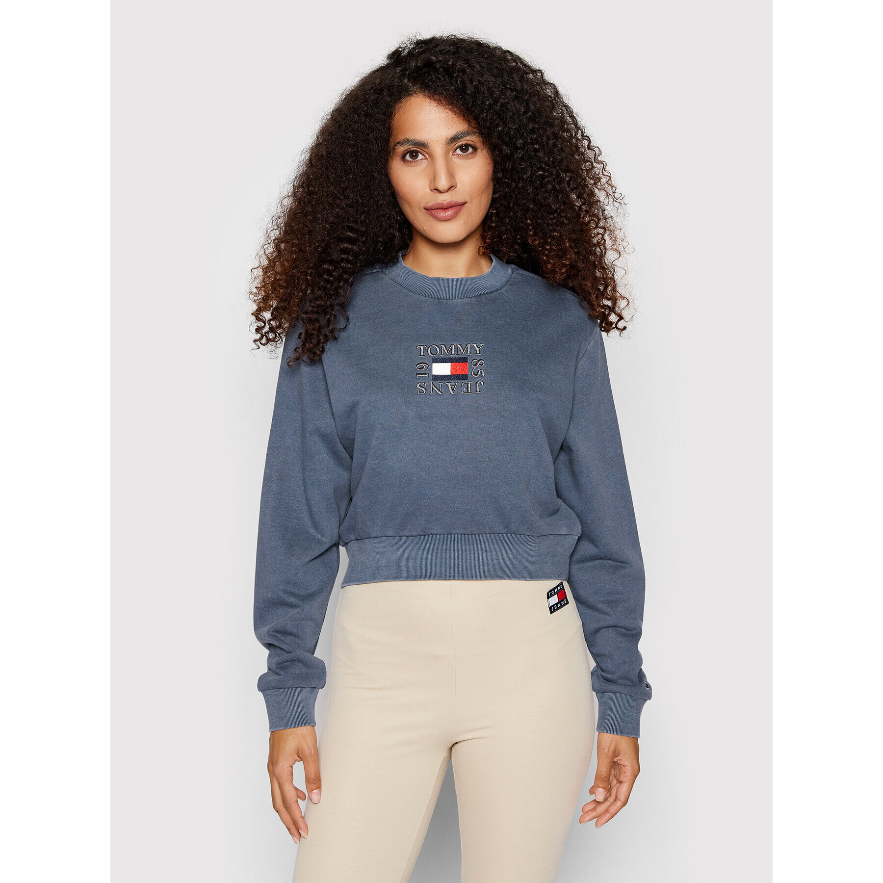 Tommy Jeans Mikina Timeless DW0DW12718 Modrá Boxy Fit - Pepit.cz