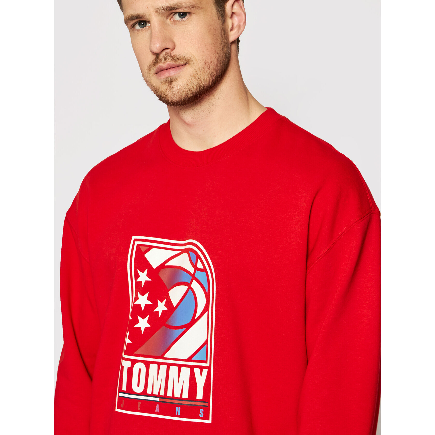 Tommy Jeans Mikina Tjm Basketball DM0DM10661 Červená Relaxed Fit - Pepit.cz