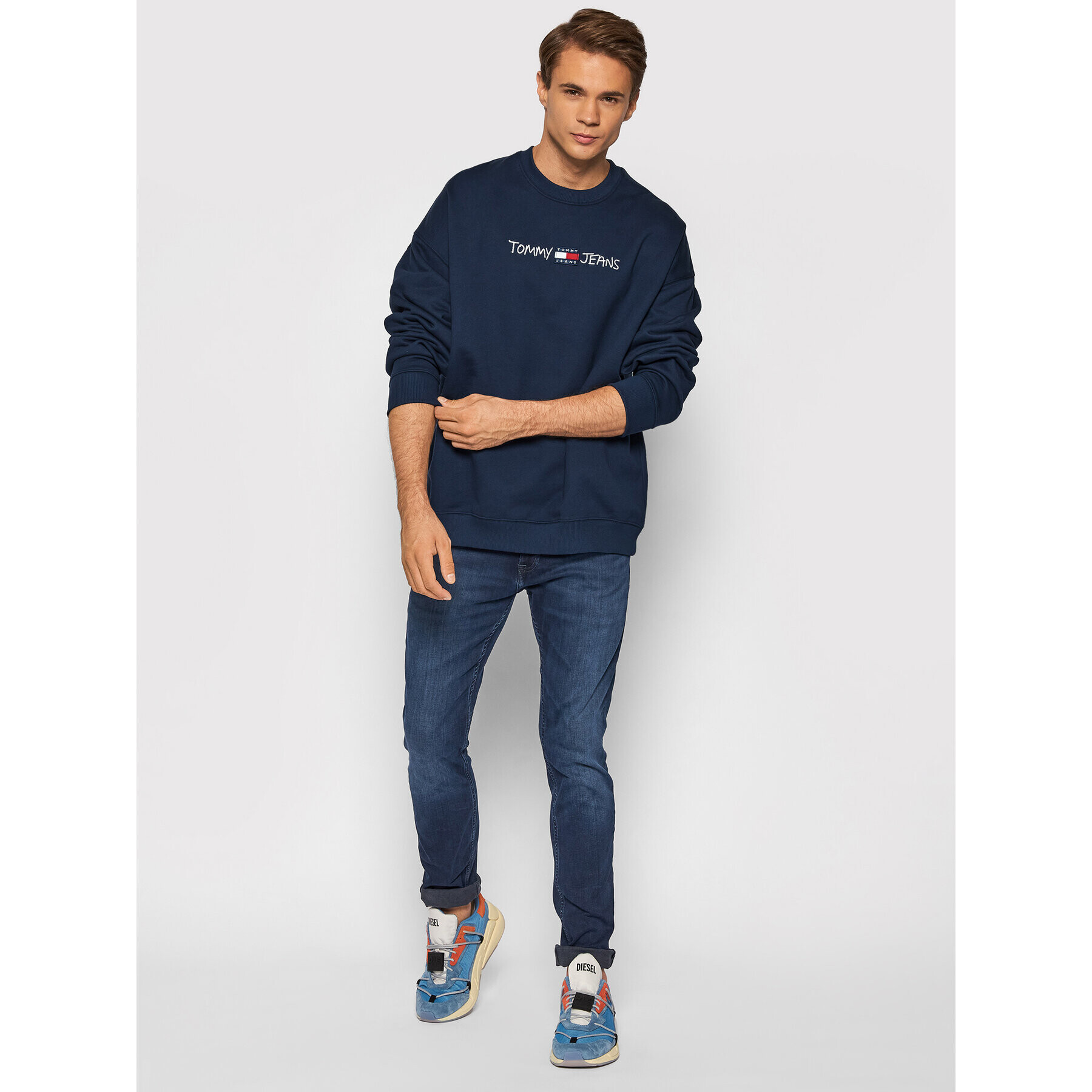 Tommy Jeans Mikina Tjm Seasonal Straight Logo DM0DM10914 Tmavomodrá Regular Fit - Pepit.cz