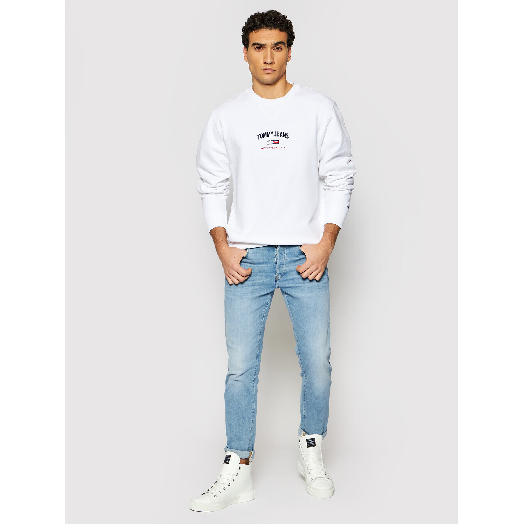 Tommy Jeans Mikina Tjm Timeless Crew 1 DM0DM10193 Bílá Regular Fit - Pepit.cz