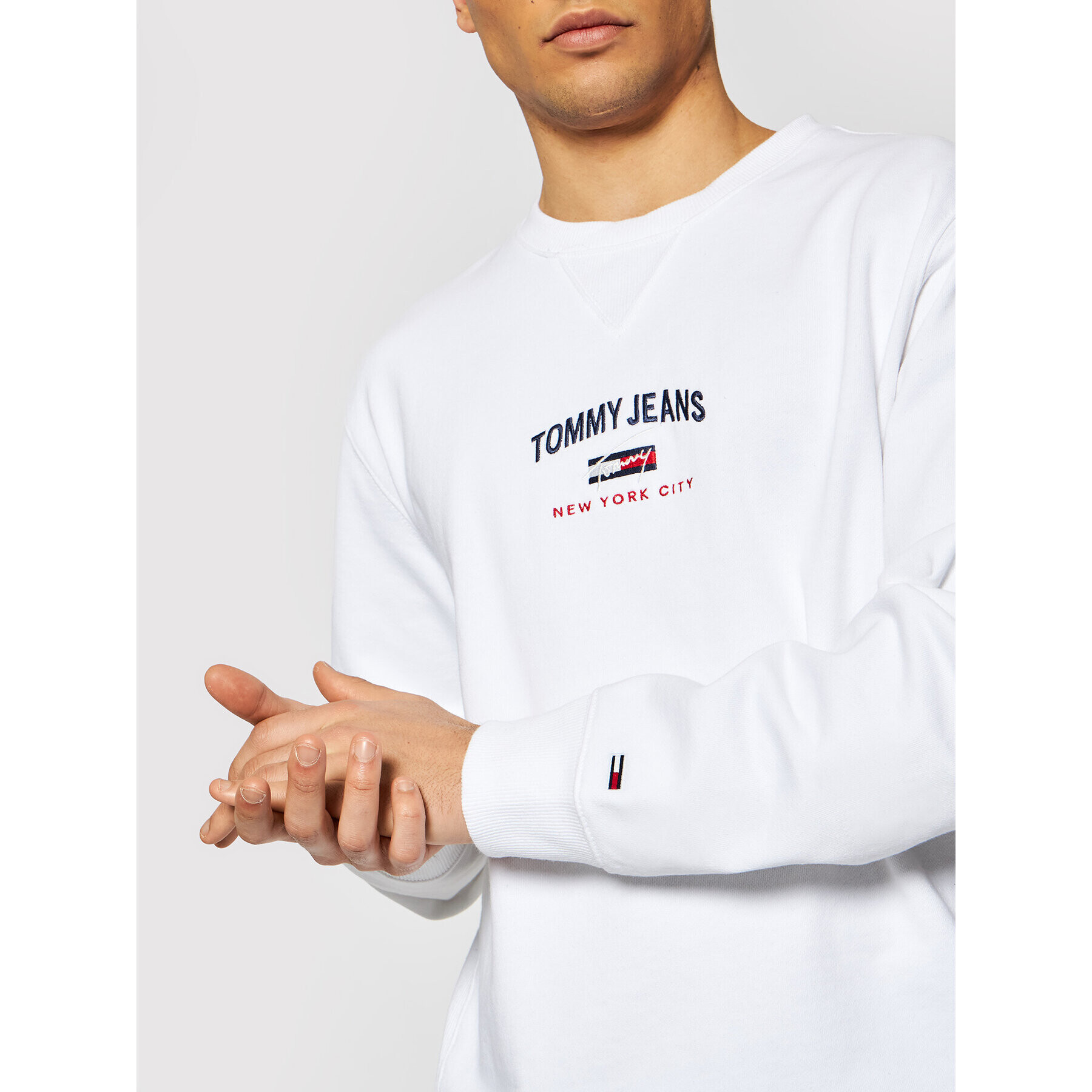 Tommy Jeans Mikina Tjm Timeless Crew 1 DM0DM10193 Bílá Regular Fit - Pepit.cz