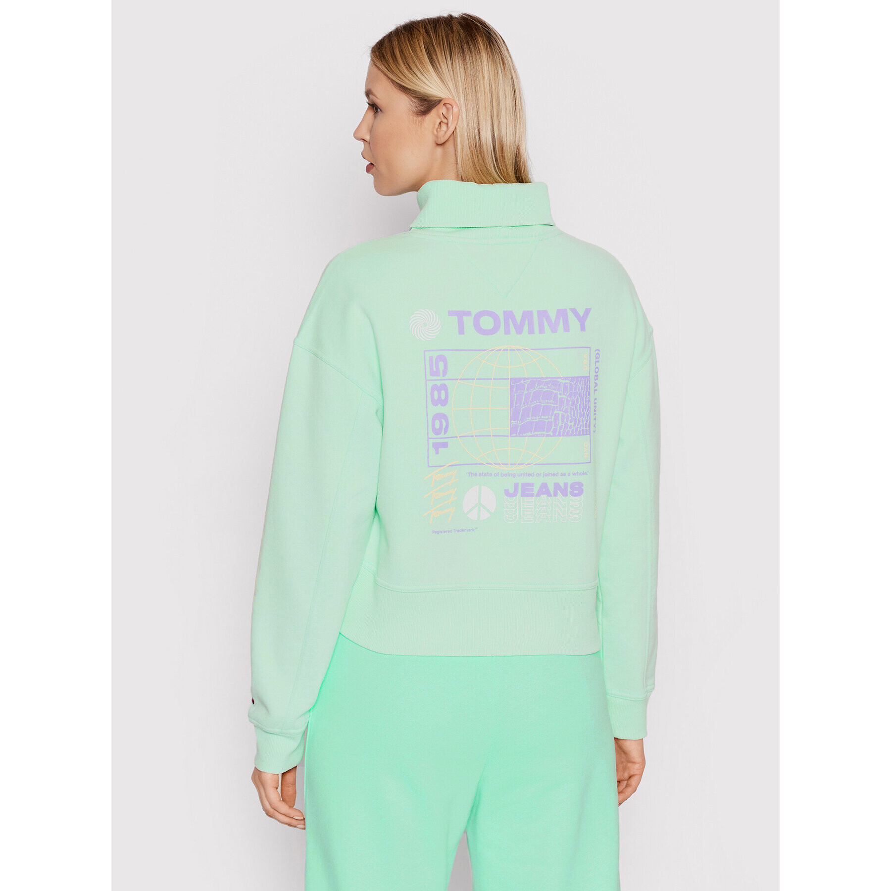 Tommy Jeans Mikina Unitees3 Turtle Neck DW0DW11822 Zelená Boxy Fit - Pepit.cz