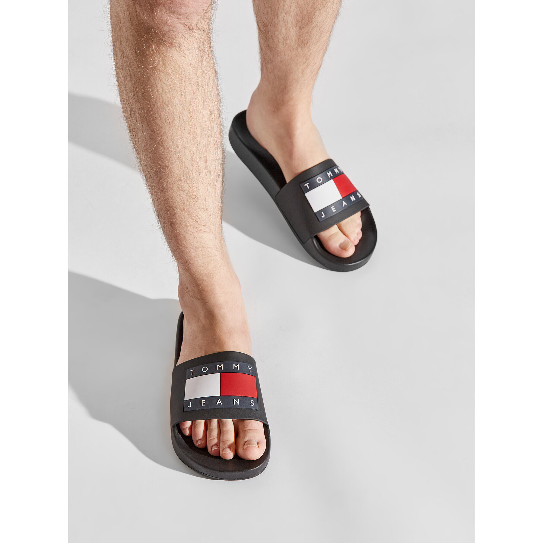 Tommy Jeans Nazouváky Mens Flag Pool Slide EM0EM01021 Černá - Pepit.cz