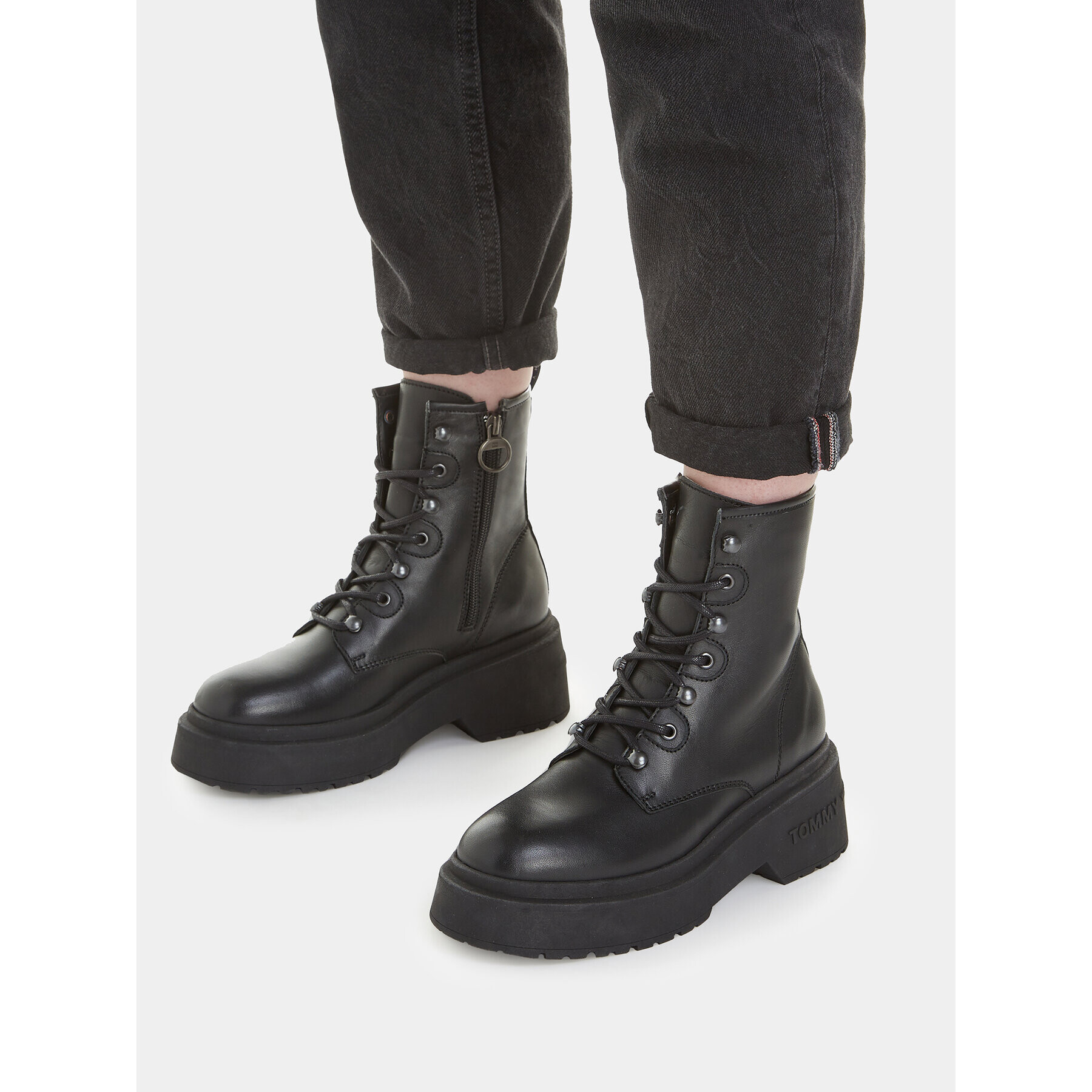 Tommy Jeans Polokozačky Tjw Lace Up Boot Chunky EN0EN02404 Černá - Pepit.cz