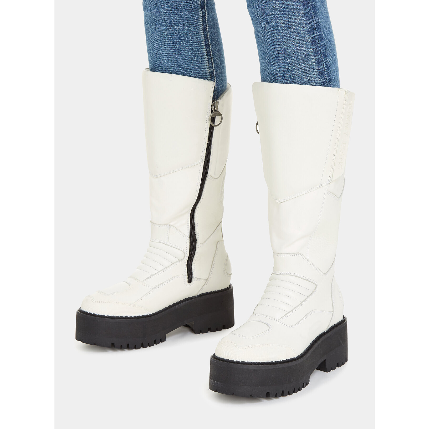 Tommy Jeans Kozačky Tjw Long Shaft Biker Boot EN0EN02376 Bílá - Pepit.cz