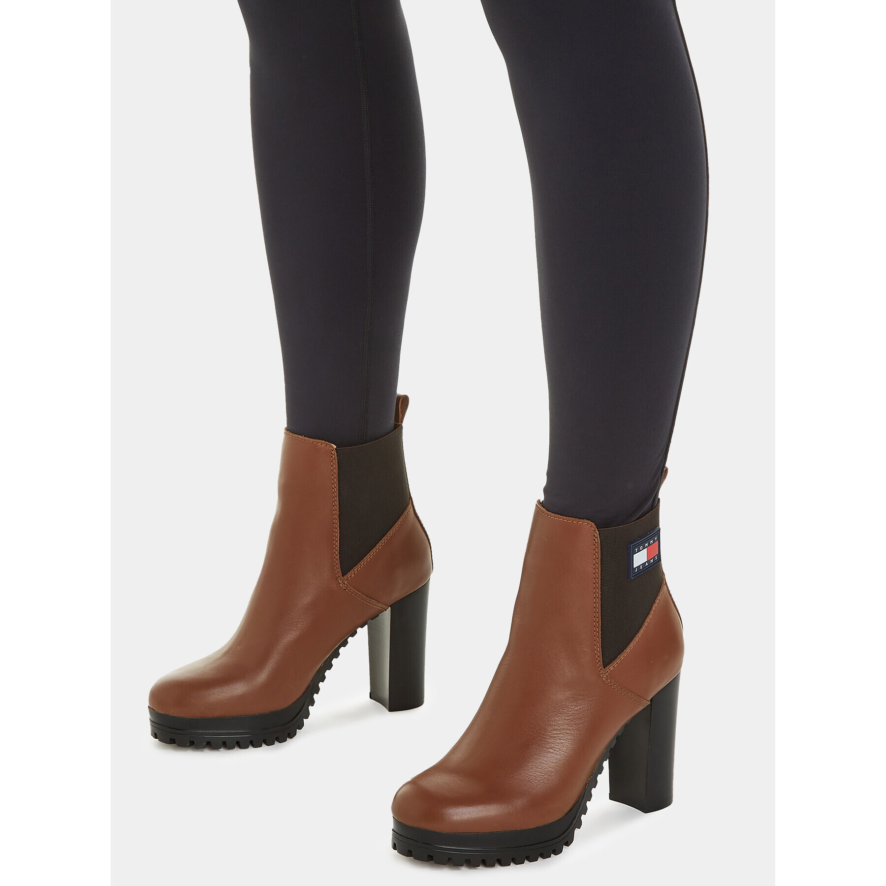 Tommy Jeans Polokozačky Tjw New Ess High Heel Boot EN0EN02439 Hnědá - Pepit.cz