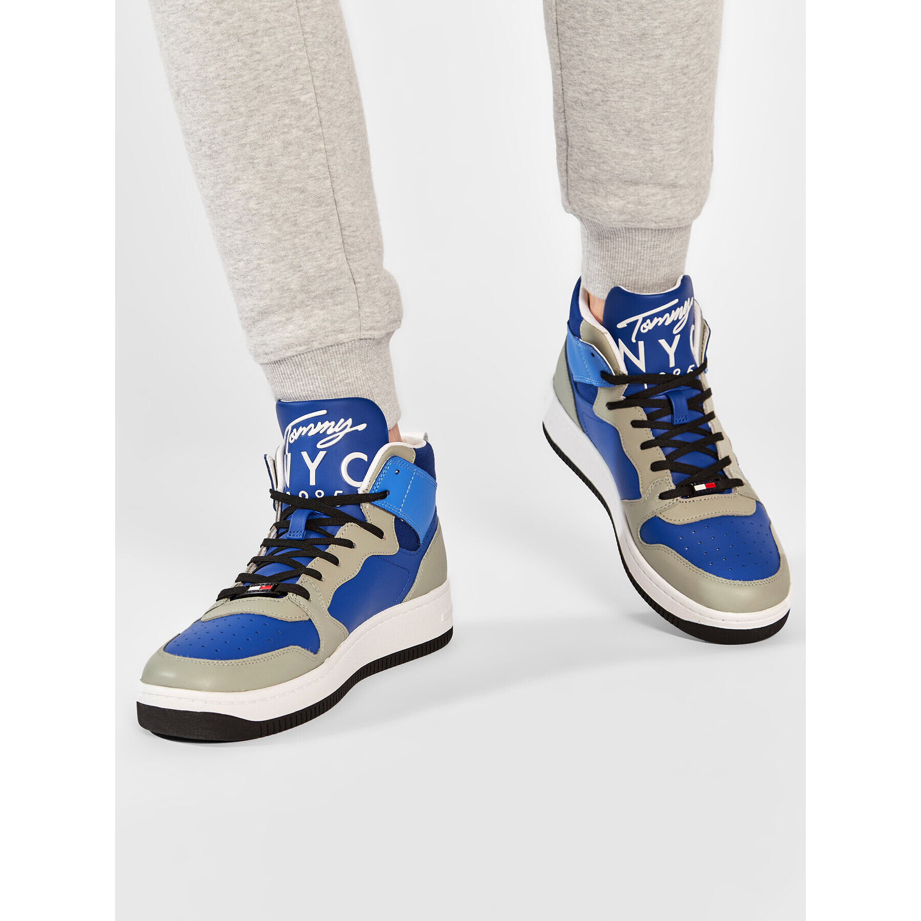 Tommy Jeans Sneakersy Mid Pop Basket EM0EM01015 Modrá - Pepit.cz