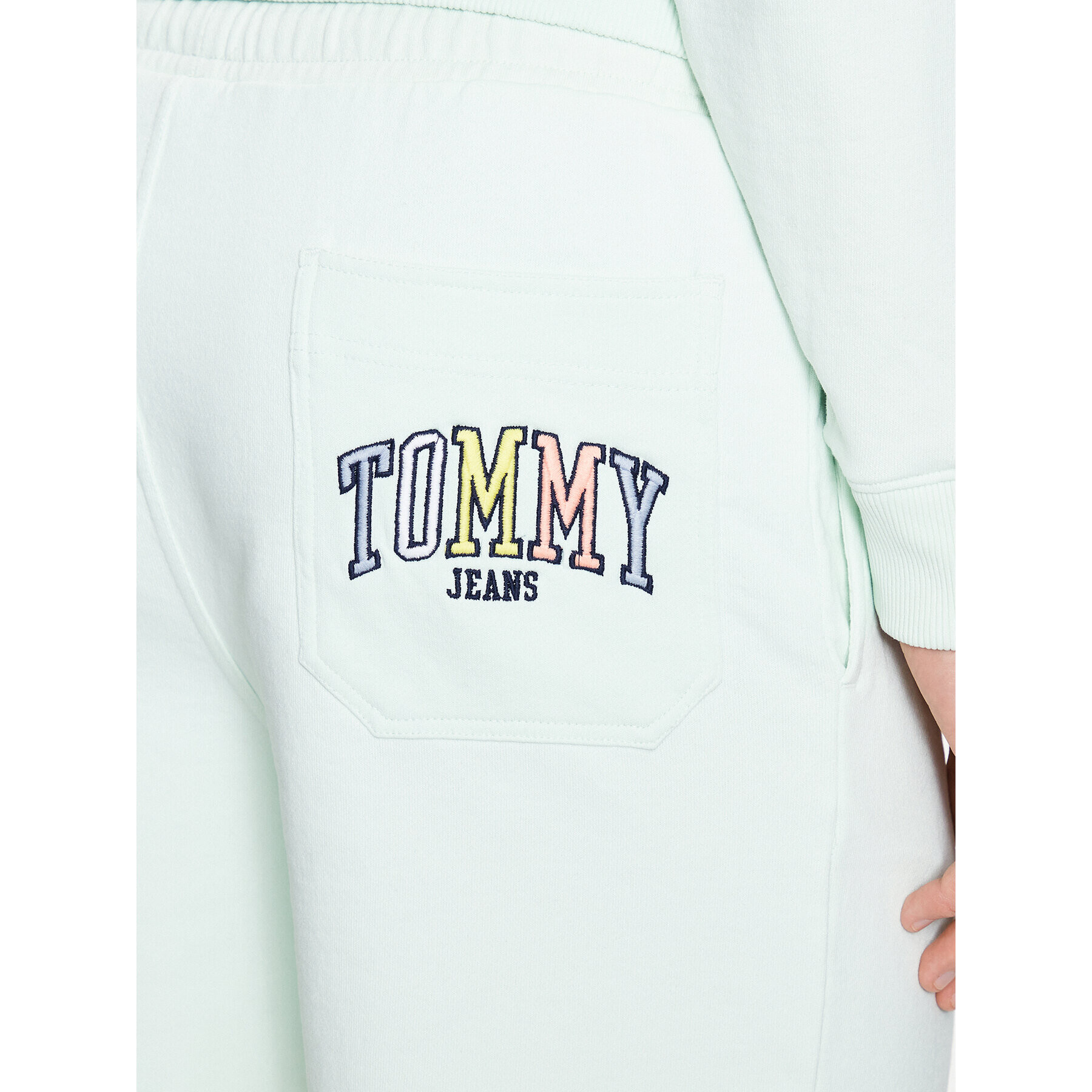 Tommy Jeans Sportovní kraťasy College Pop Surfer DM0DM16331 Zelená Regular Fit - Pepit.cz