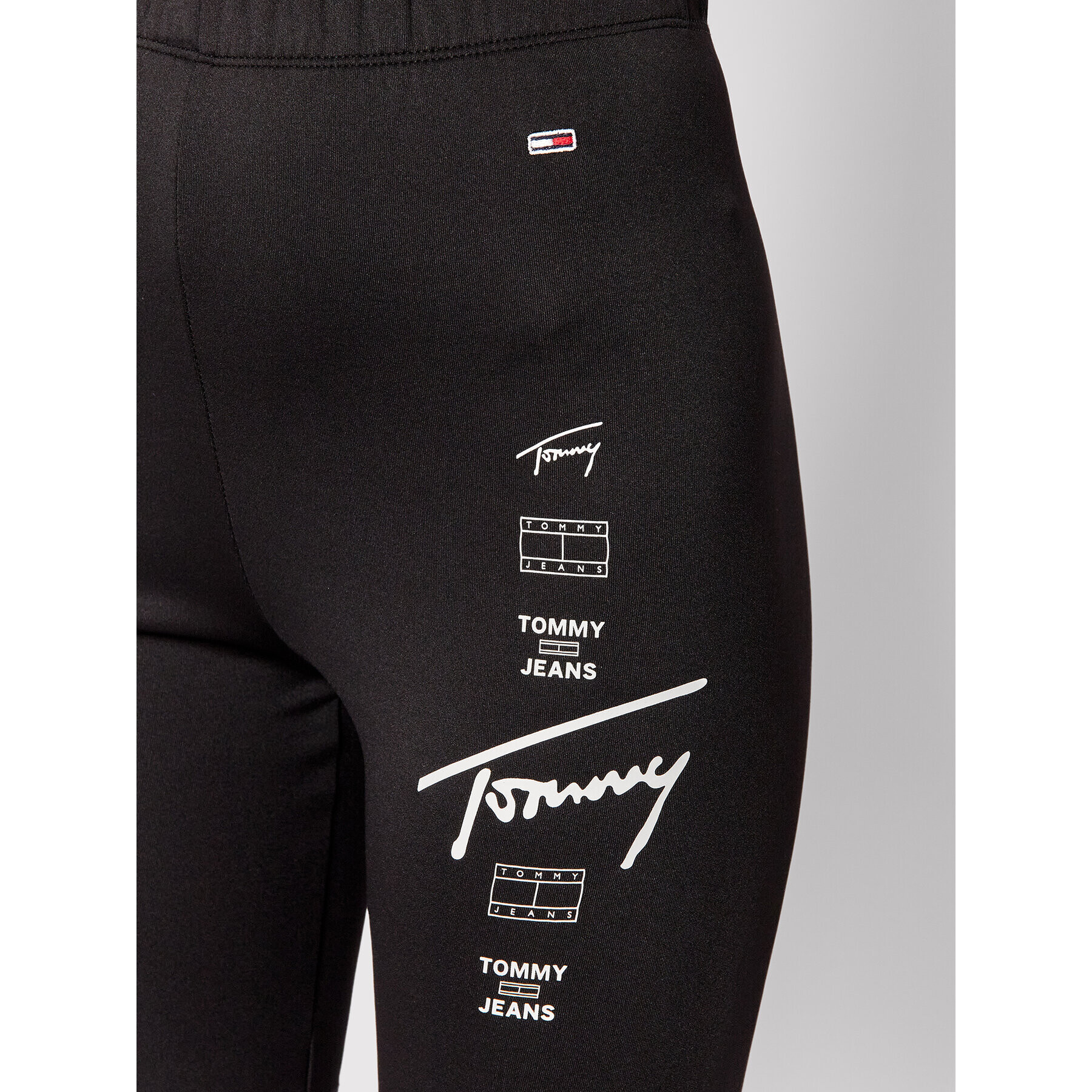 Tommy Jeans Sportovní kraťasy Logo Repeat Cycle DW0DW12057 Černá Slim Fit - Pepit.cz