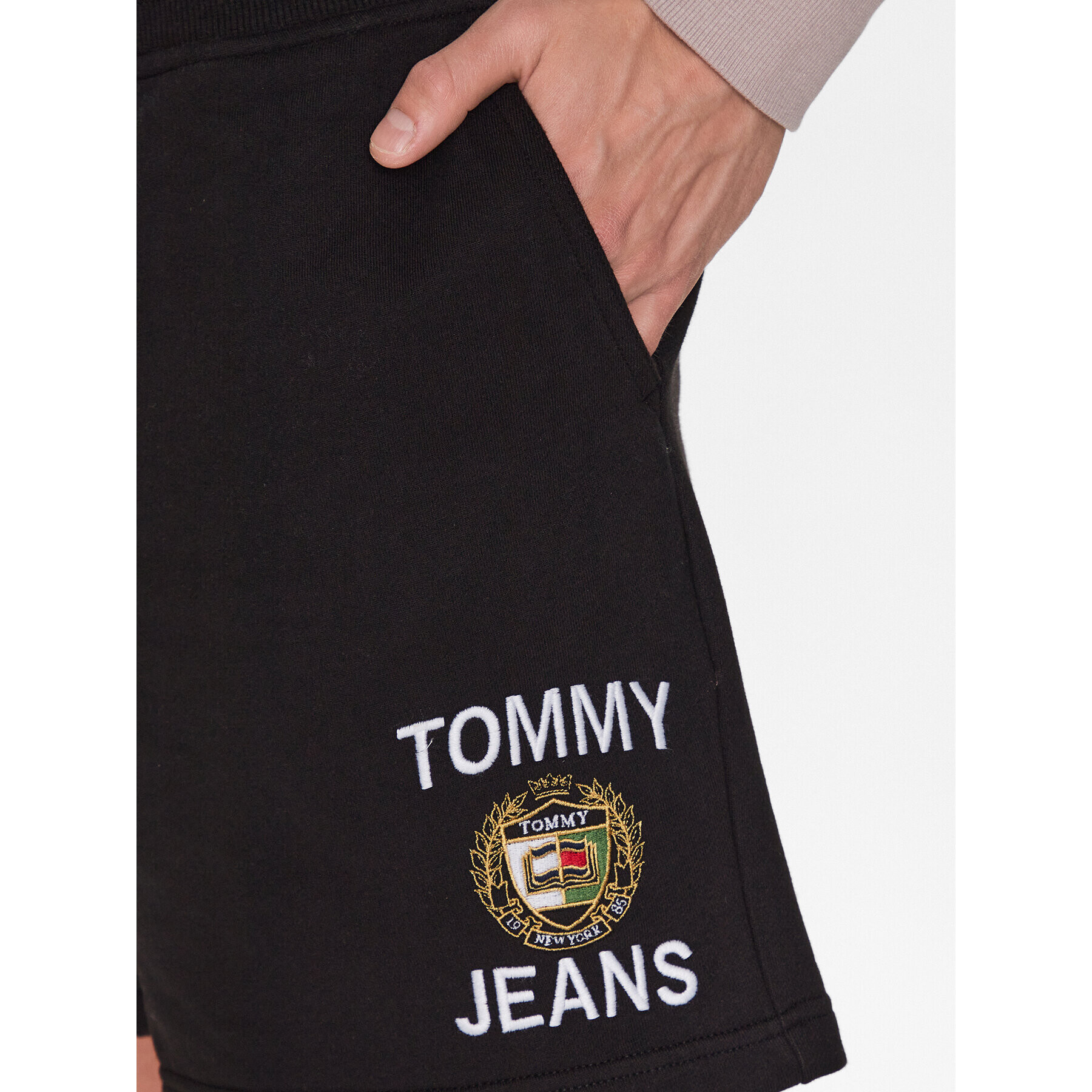 Tommy Jeans Sportovní kraťasy Luxe DM0DM16424 Černá Regular Fit - Pepit.cz