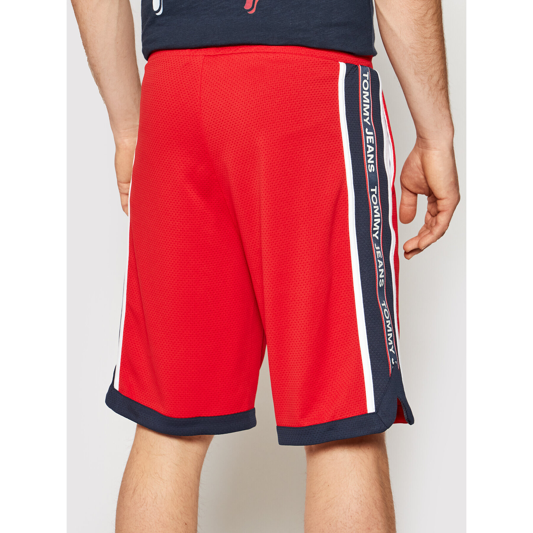 Tommy Jeans Sportovní kraťasy Tjm Mesh Basketball DM0DM10601 Červená Relaxed Fit - Pepit.cz