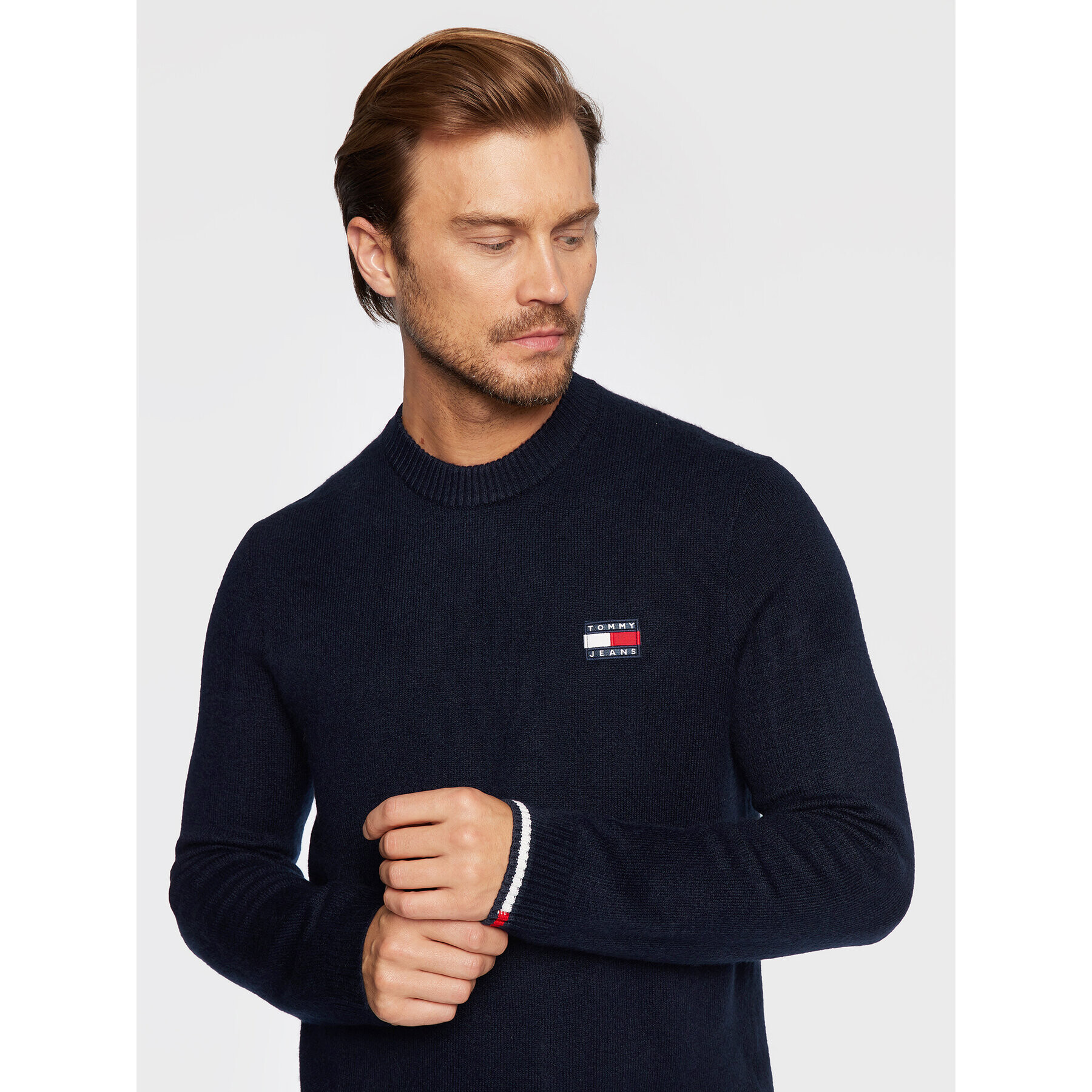 Tommy Jeans Svetr Badge DM0DM15065 Tmavomodrá Relaxed Fit - Pepit.cz