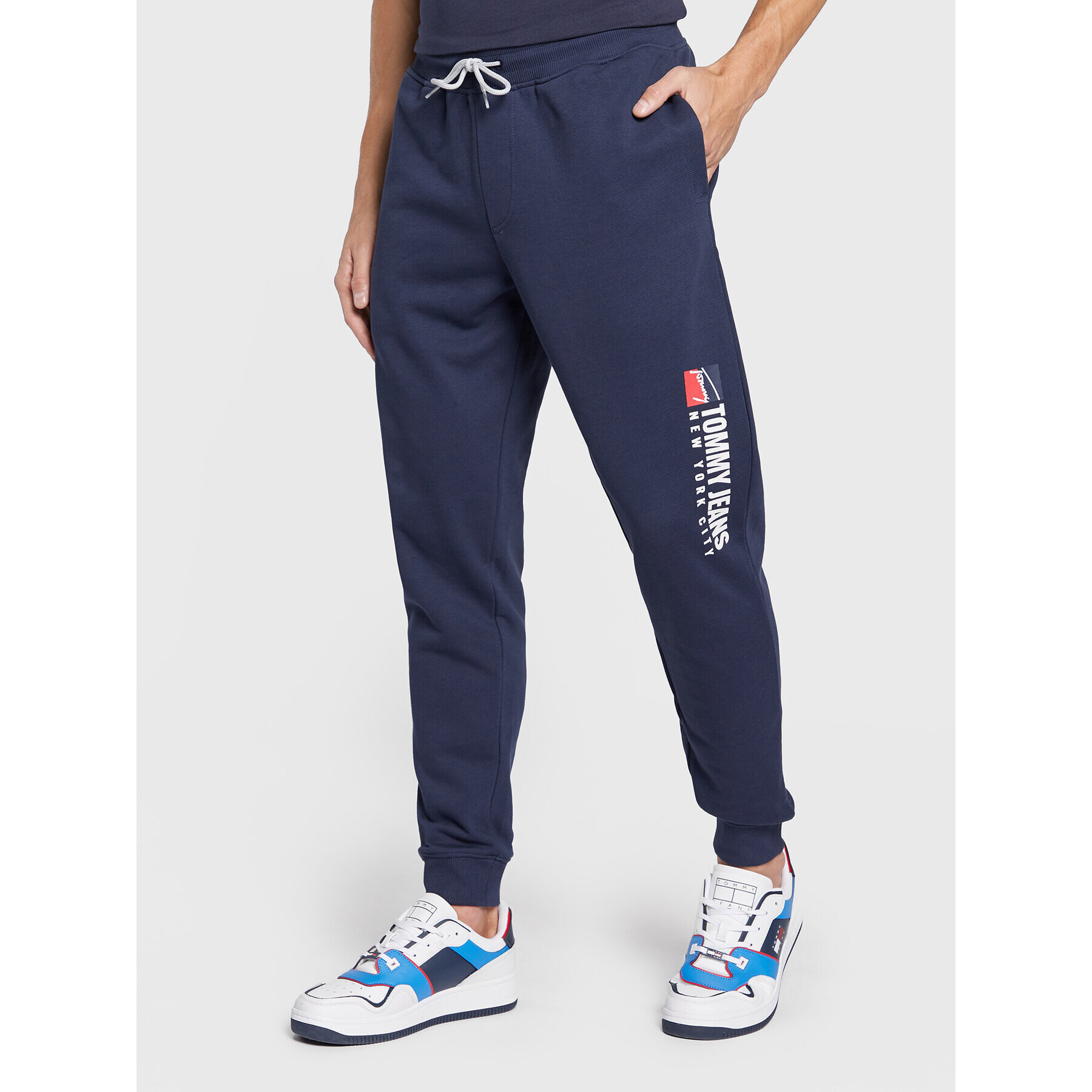 Tommy Jeans Teplákové kalhoty Entry Athletics DM0DM14273 Tmavomodrá Regular Fit - Pepit.cz