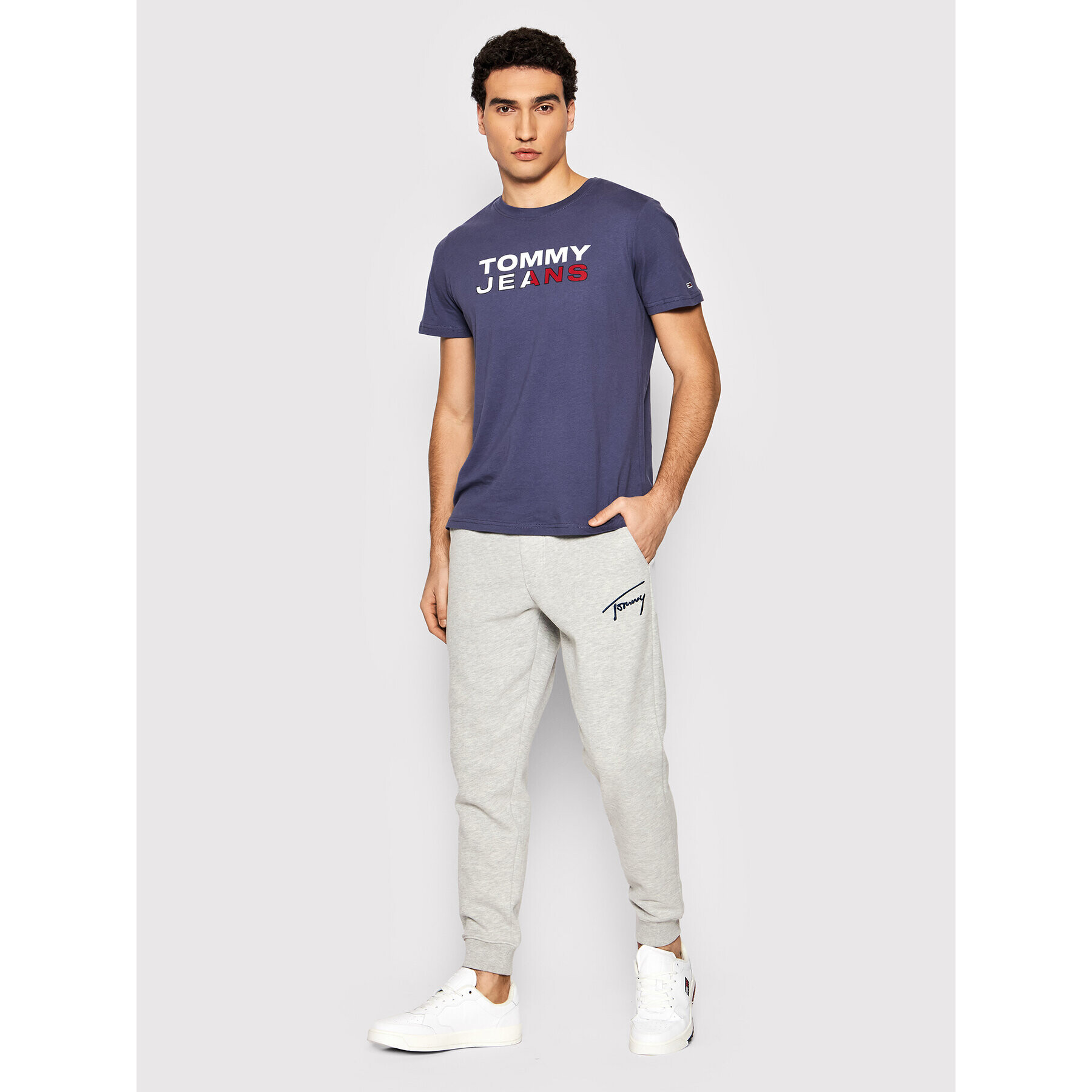 Tommy Jeans Teplákové kalhoty Signature DM0DM12439 Šedá Slim Fit - Pepit.cz