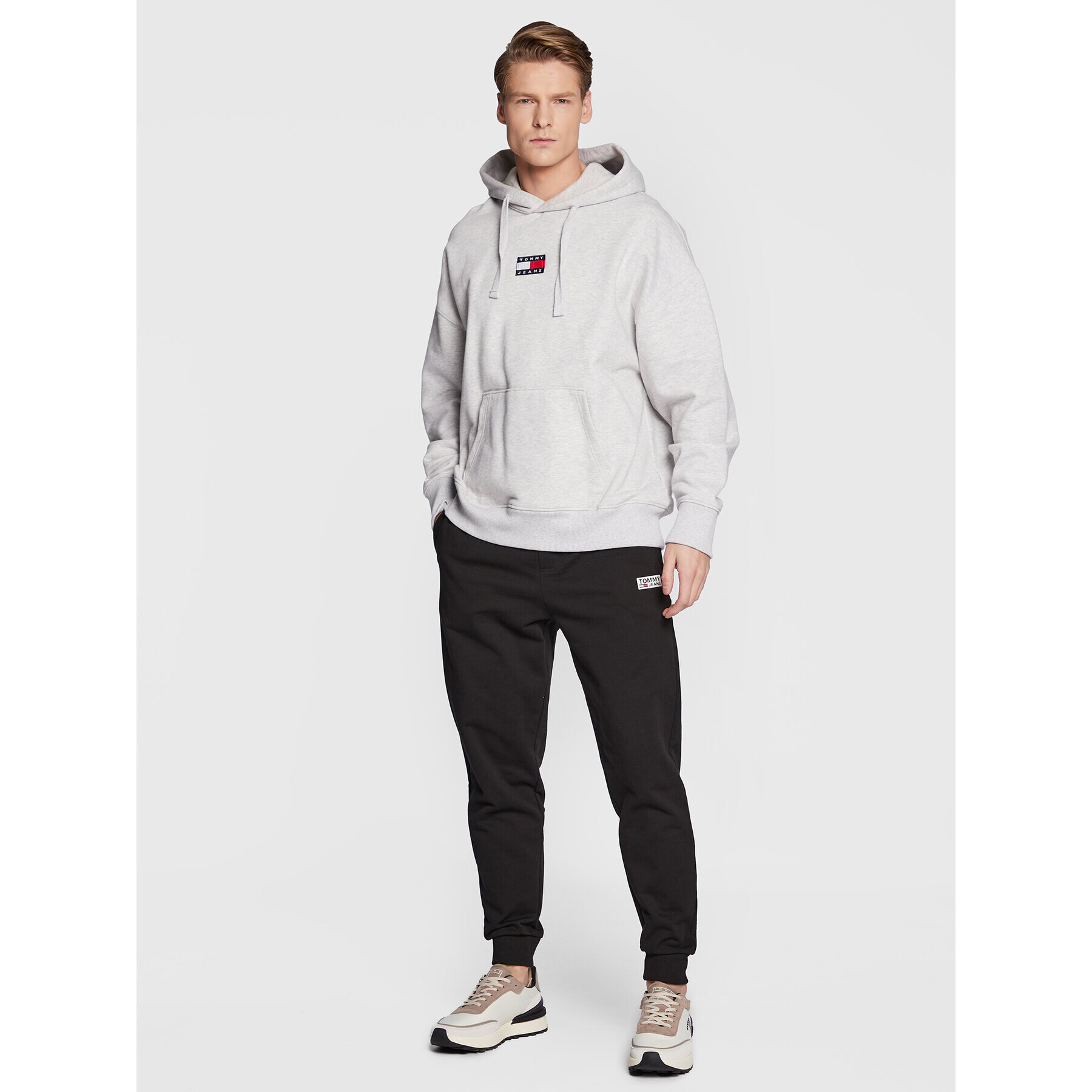 Tommy Jeans Teplákové kalhoty Tiny DM0DM13297 Černá Regular Fit - Pepit.cz