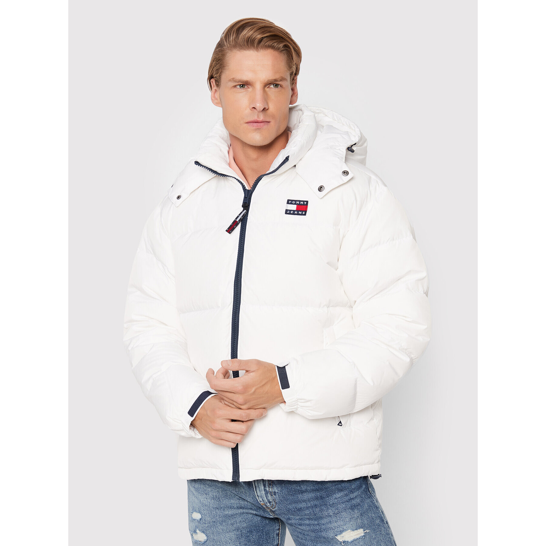 Tommy Jeans Vatovaná bunda Alaska DM0DM15445 Bílá Regular Fit - Pepit.cz