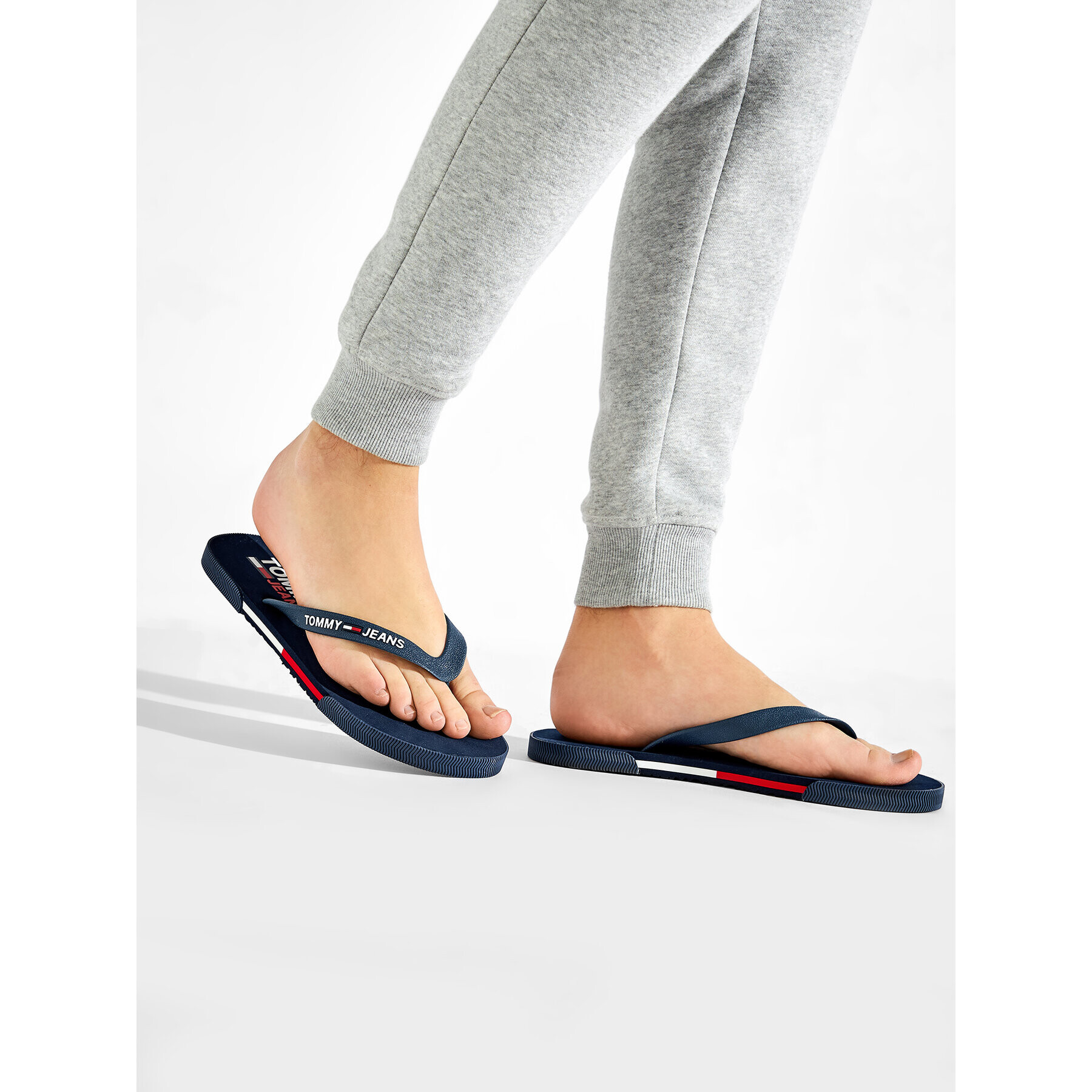 Tommy Jeans Žabky Mens Flag Beach Sandal EM0EM01032 Tmavomodrá - Pepit.cz