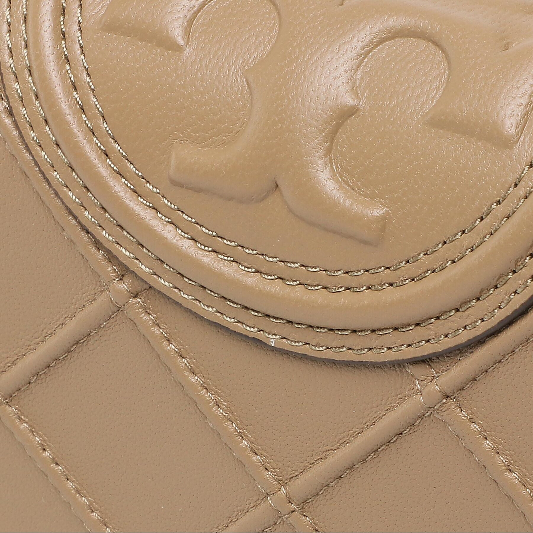 Tory Burch Kabelka Fleming Soft Chain Wallet 138853 Hnědá - Pepit.cz