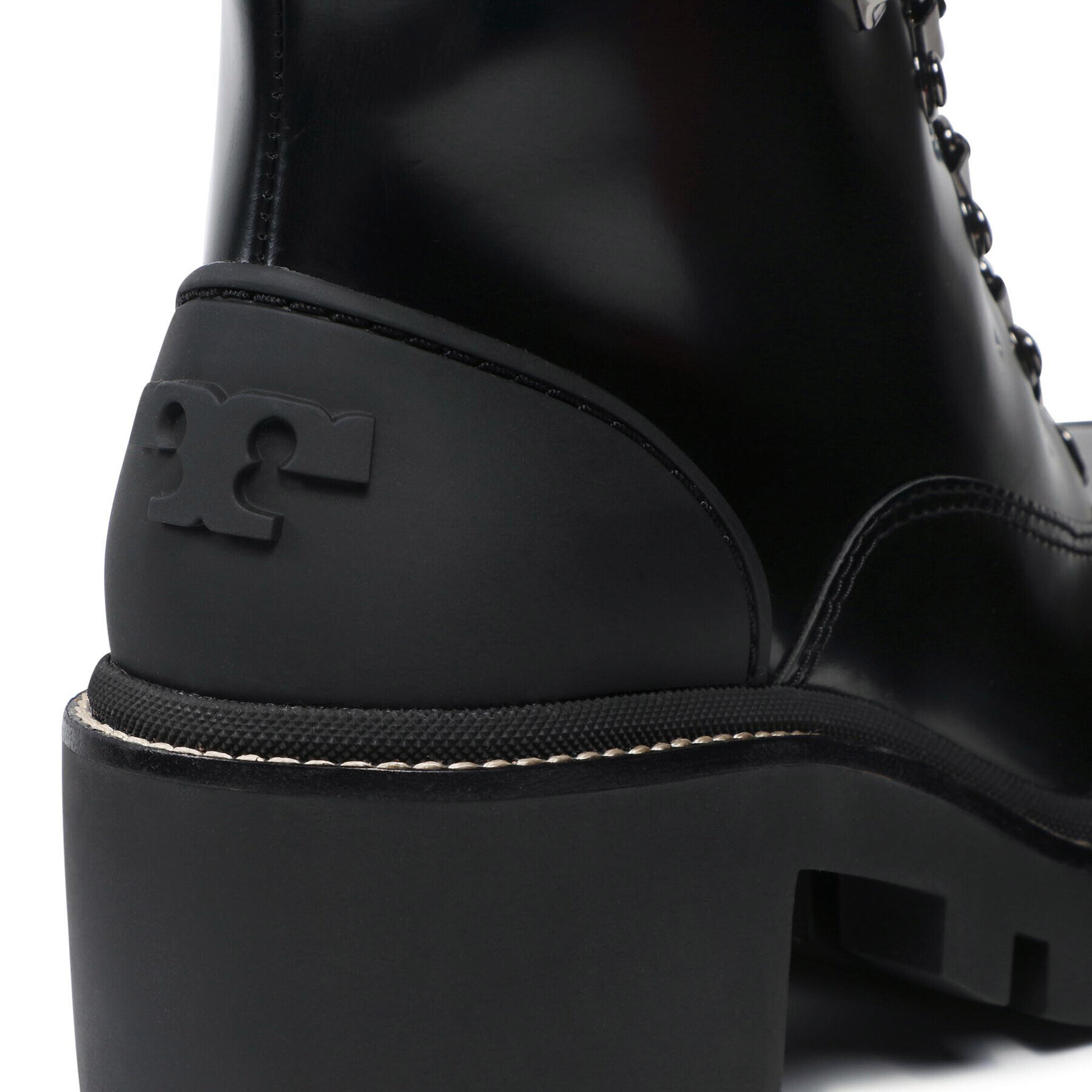 Tory Burch Polokozačky Lug Sole Hiker Ankle Boot 85304 Černá - Pepit.cz