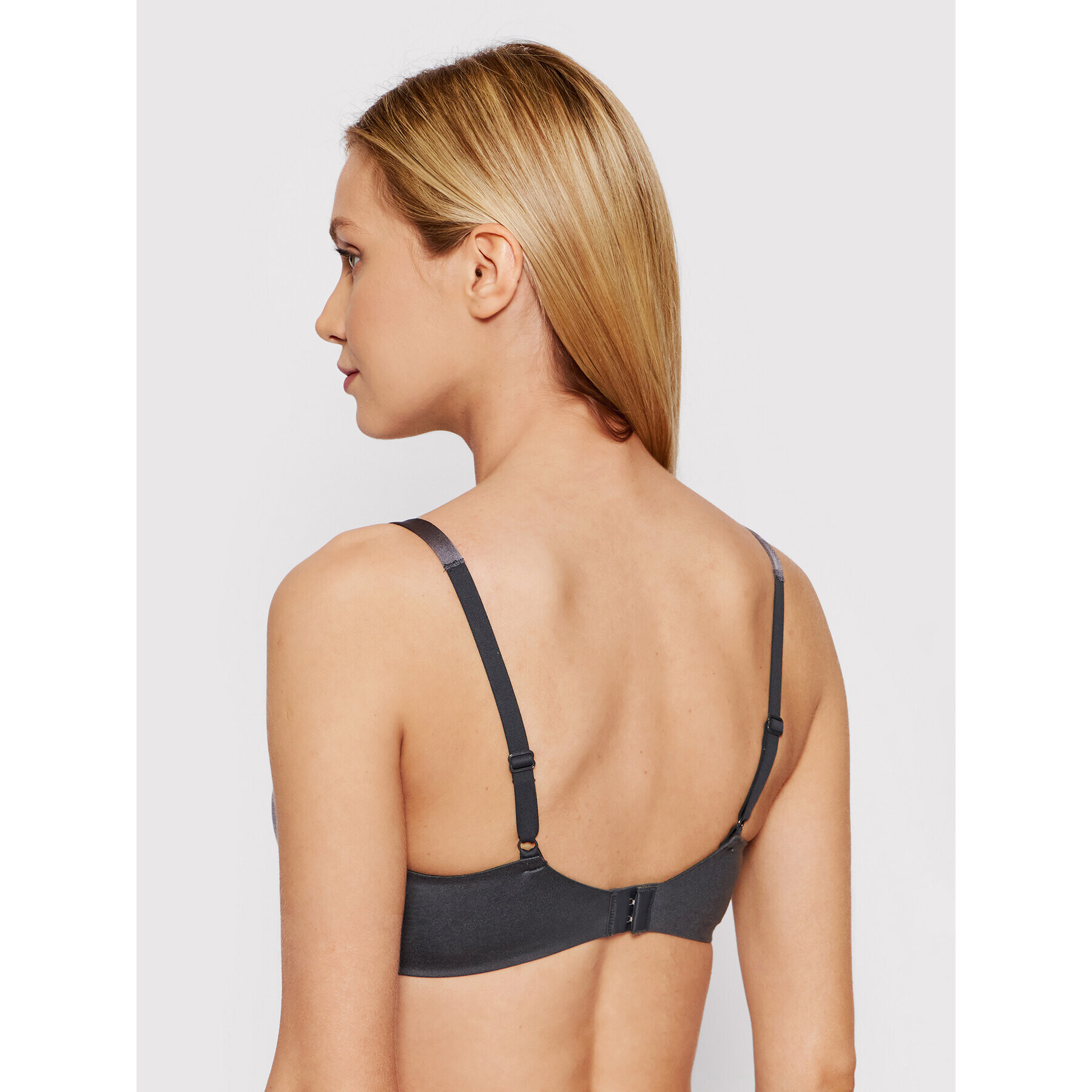 Triumph Podprsenka Push-up Body Make-Up Soft Touch 10205991 Šedá - Pepit.cz