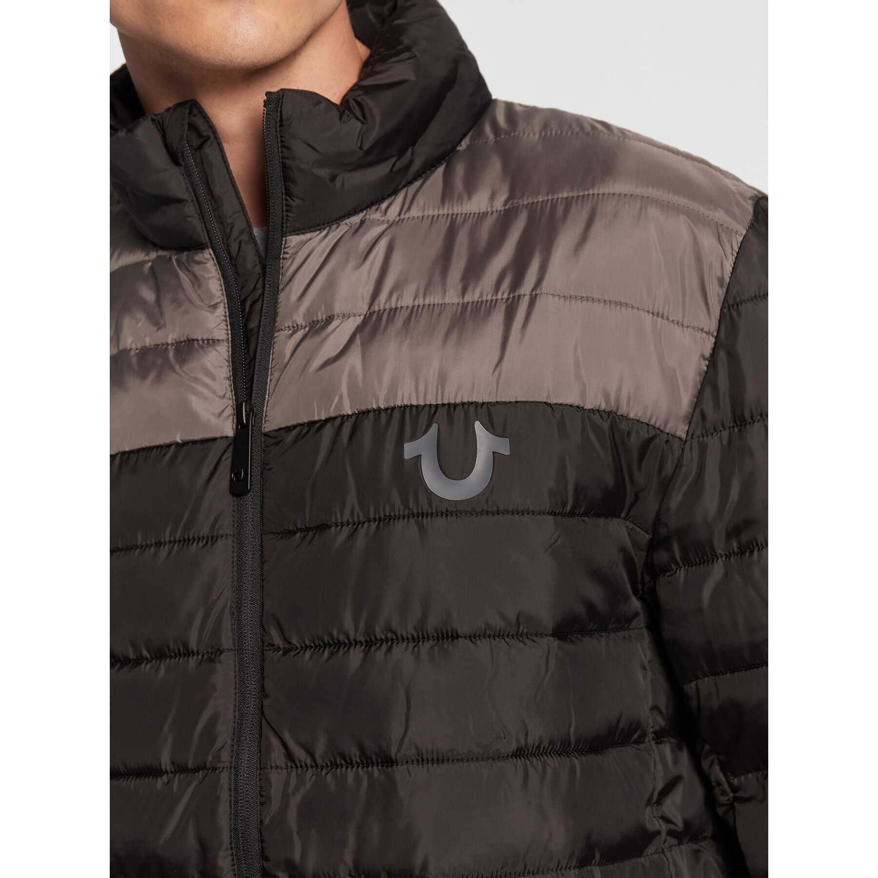 True Religion Vatovaná bunda Light Puffer 106325 Černá Regular Fit - Pepit.cz