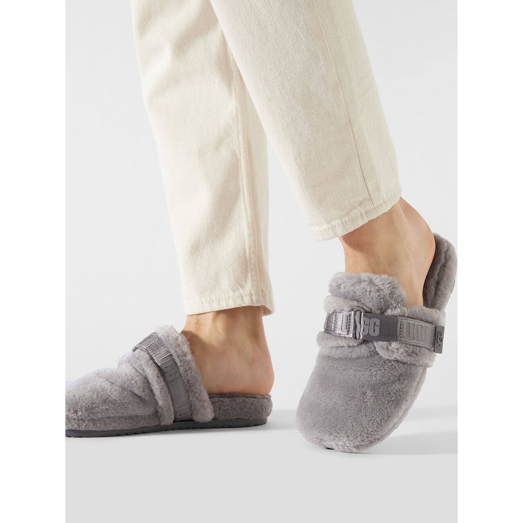 Ugg Bačkory M Fluff It 1118150 Šedá - Pepit.cz