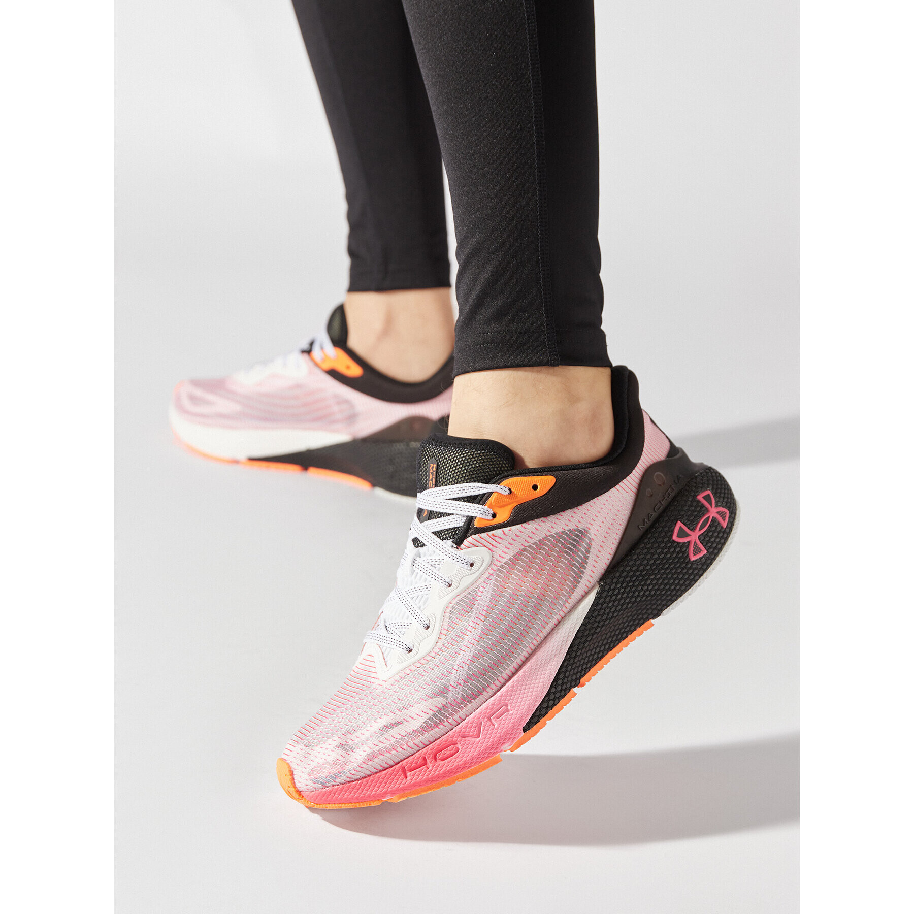 Under Armour Boty UA HOVR Machina Breeze 3026235-001 Černá - Pepit.cz