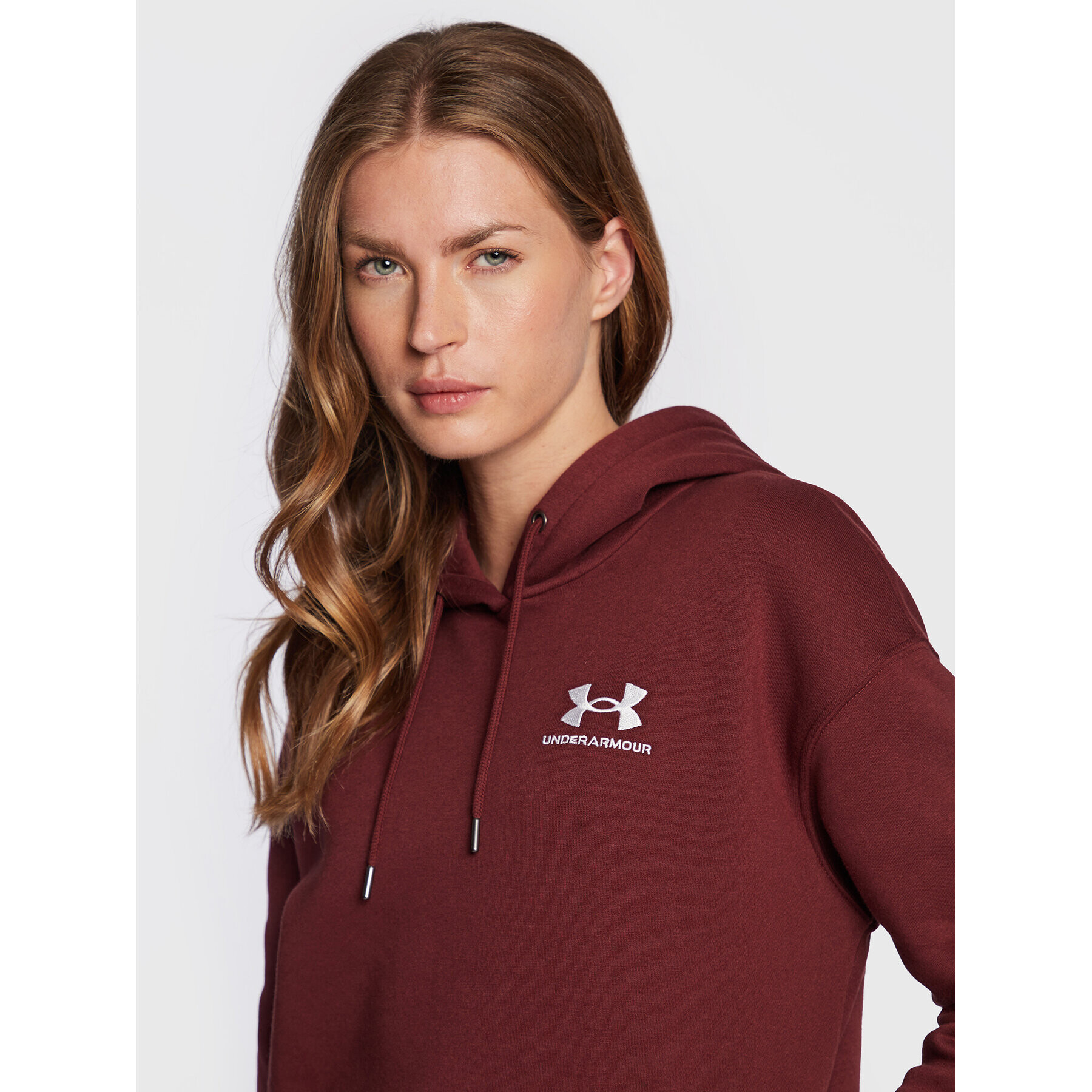 Under Armour Mikina Ua Essential Fleece 1373033 Bordó Regular Fit - Pepit.cz