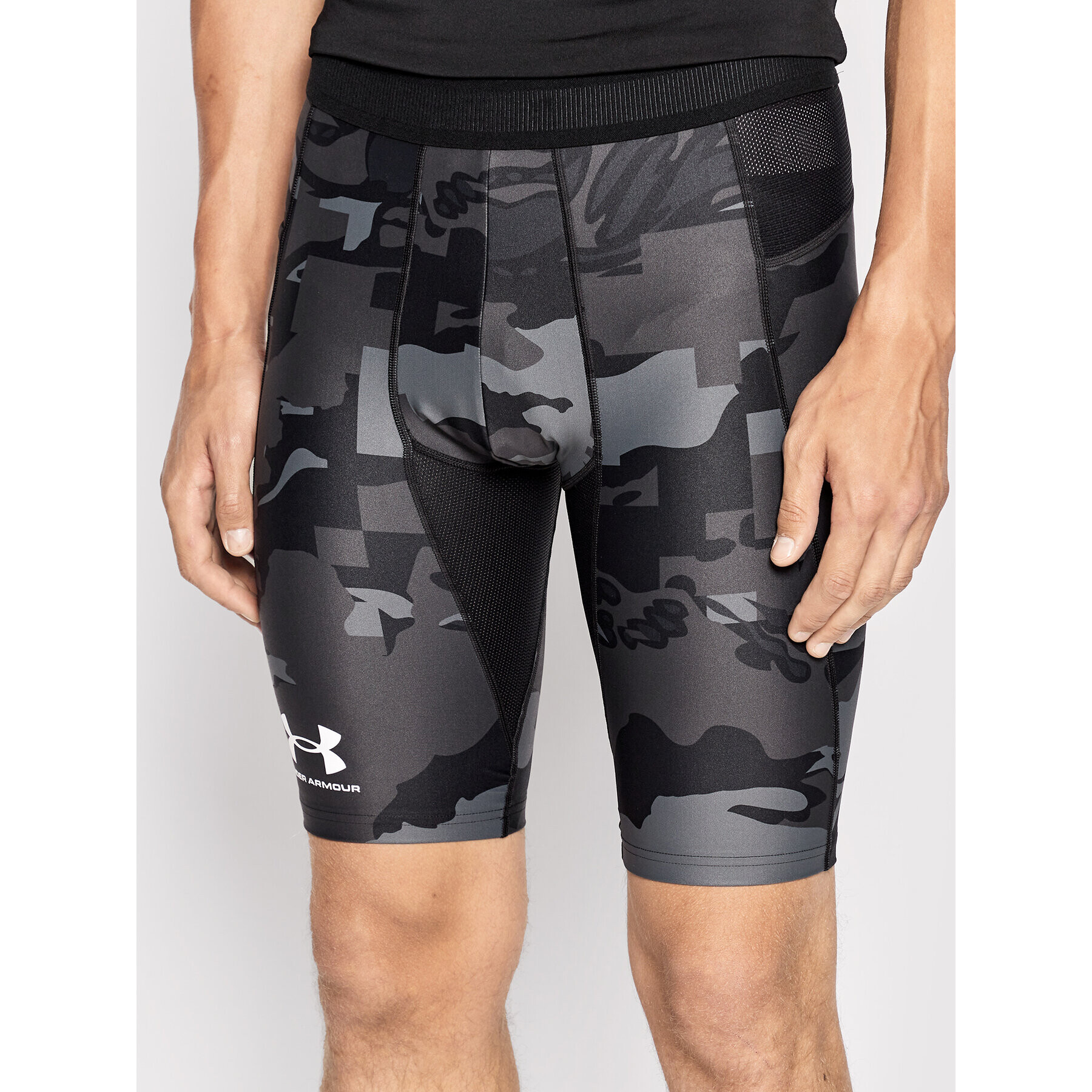 Under Armour Sportovní kraťasy Ua Iso-Chill Compression Print 1361594 Černá Slim Fit - Pepit.cz