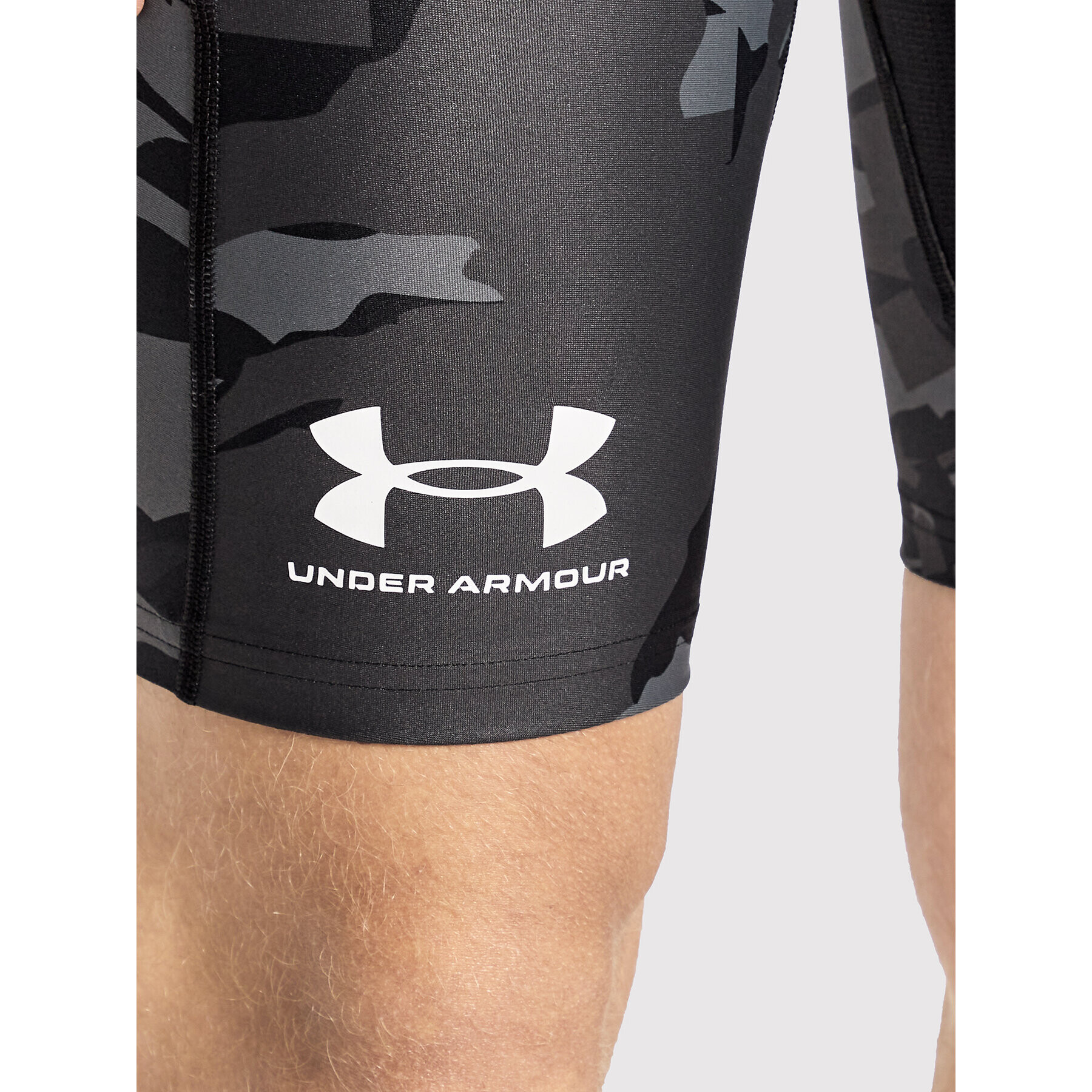 Under Armour Sportovní kraťasy Ua Iso-Chill Compression Print 1361594 Černá Slim Fit - Pepit.cz