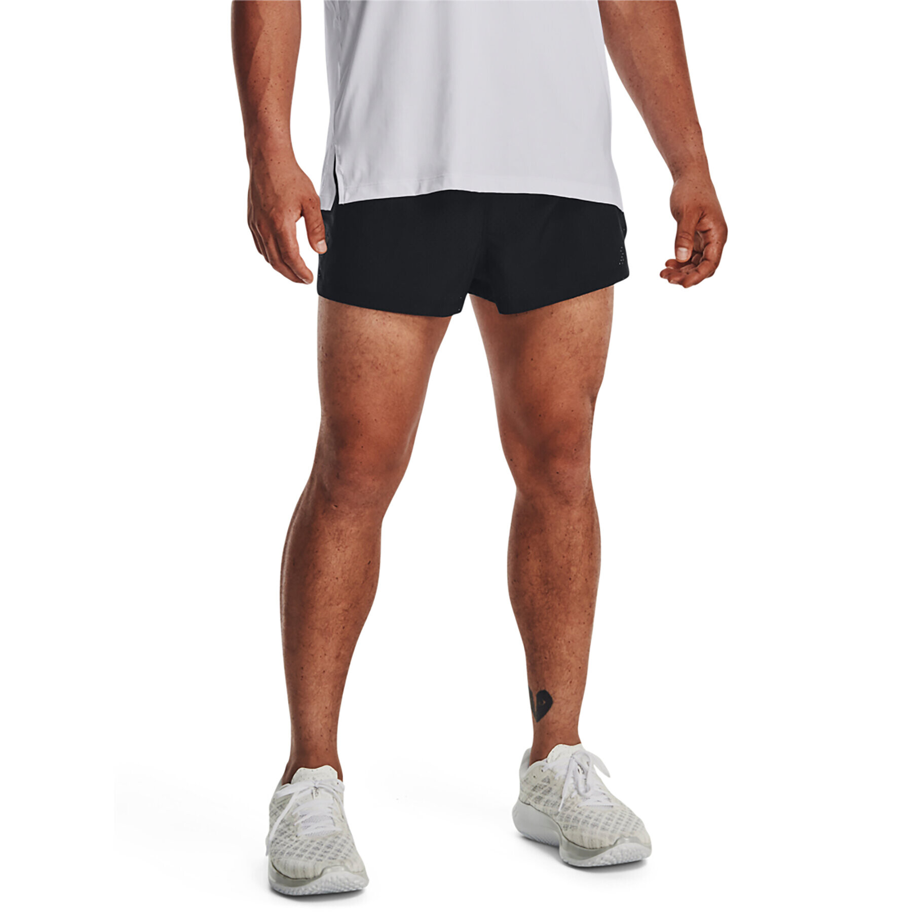 Under Armour Sportovní kraťasy UA LAUNCH SPLIT PERF SHORT 1377813 Černá Regular Fit - Pepit.cz