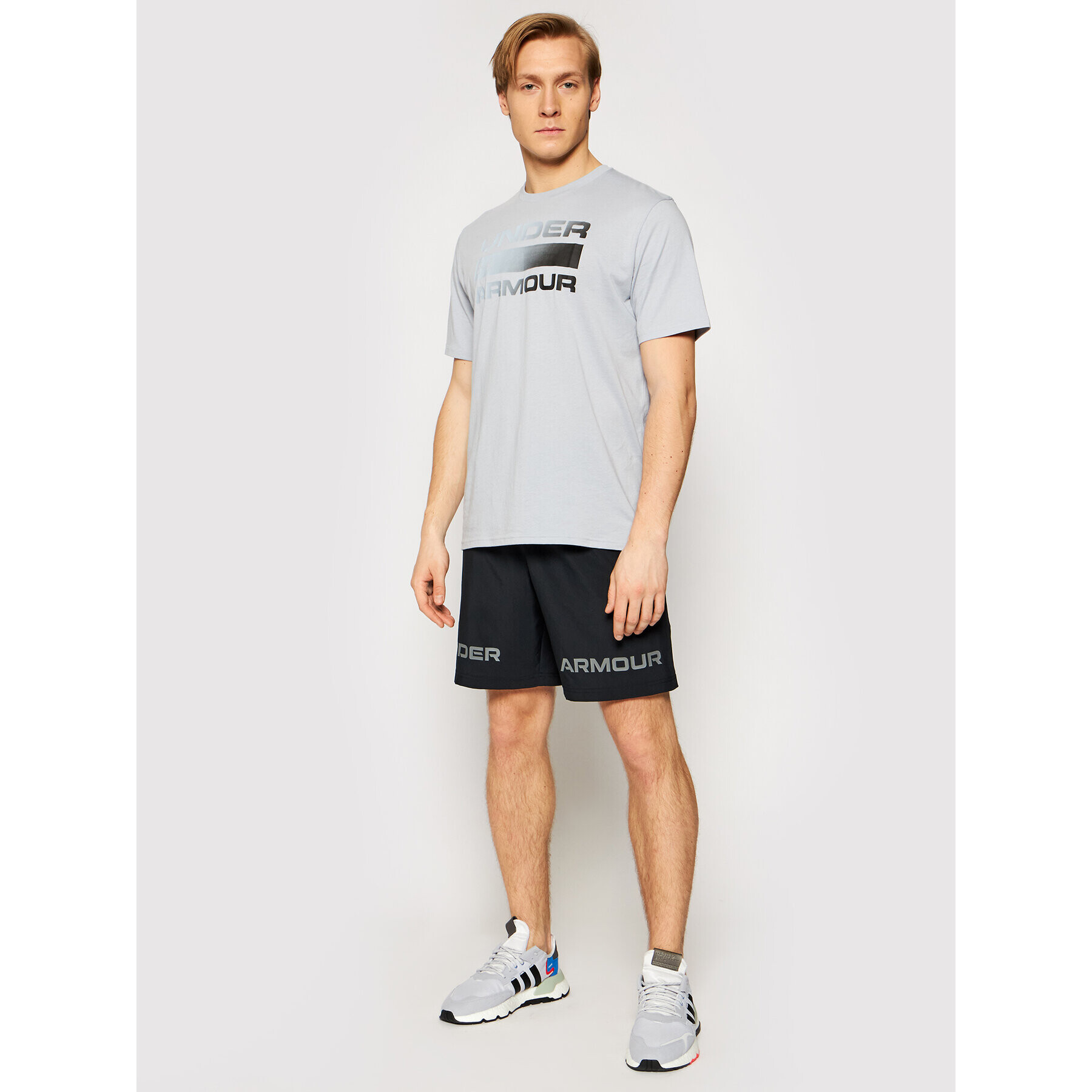 Under Armour Sportovní kraťasy Woven Graphic Wordmark 1361433 Černá Loose Fit - Pepit.cz