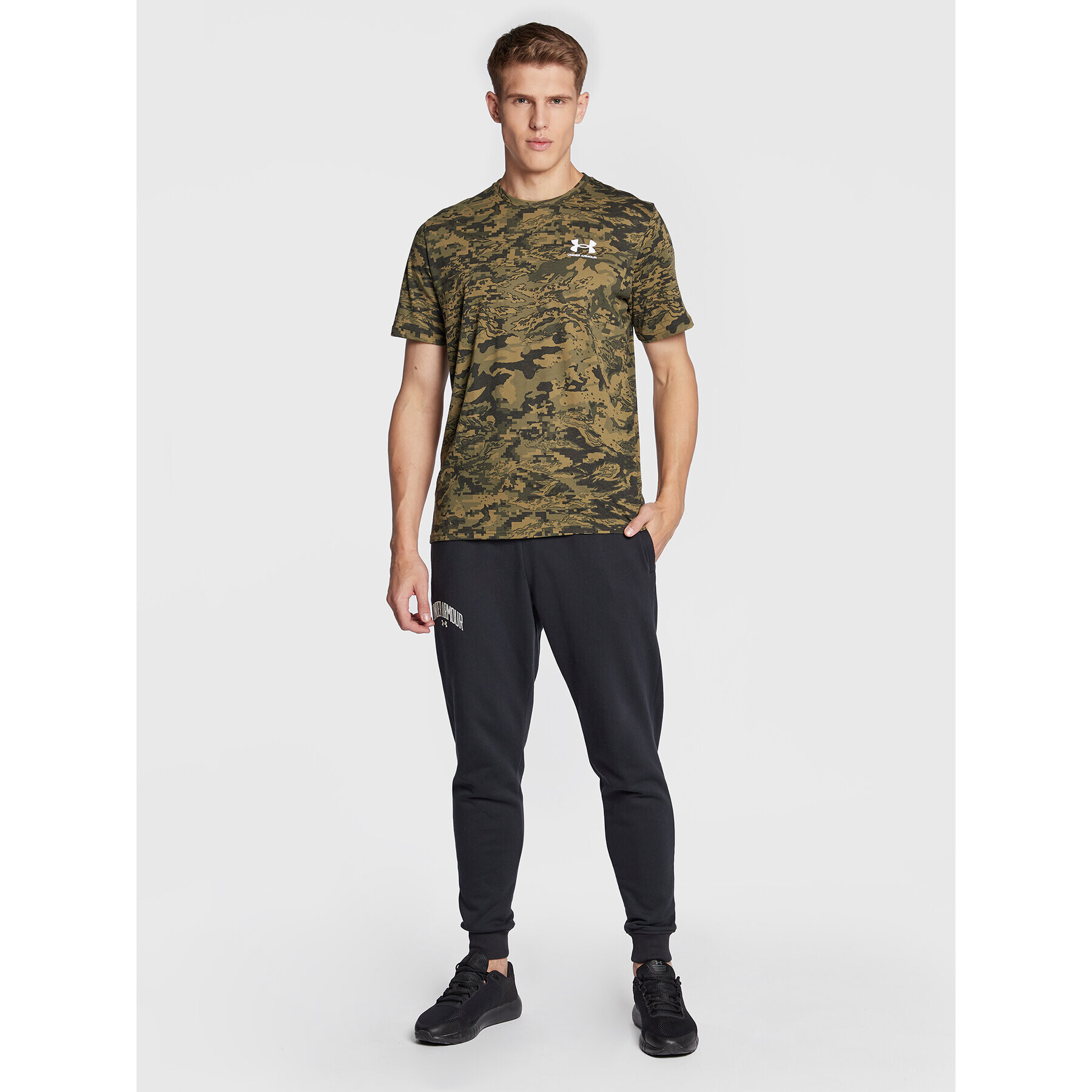 Under Armour T-Shirt 1357727 Khaki Loose Fit - Pepit.cz