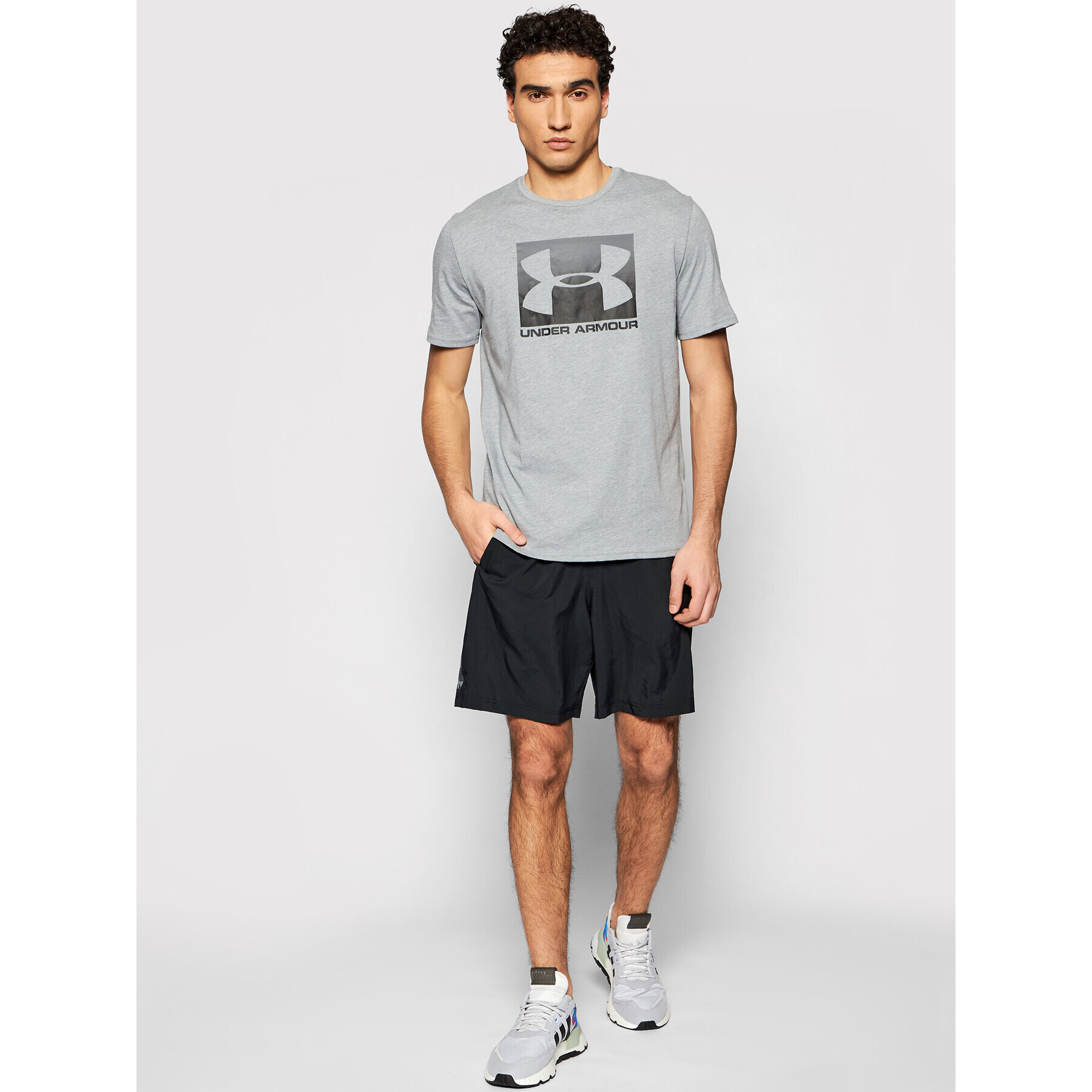 Under Armour T-Shirt Ua Boxed Sportstyle 1329581 Šedá Loose Fit - Pepit.cz