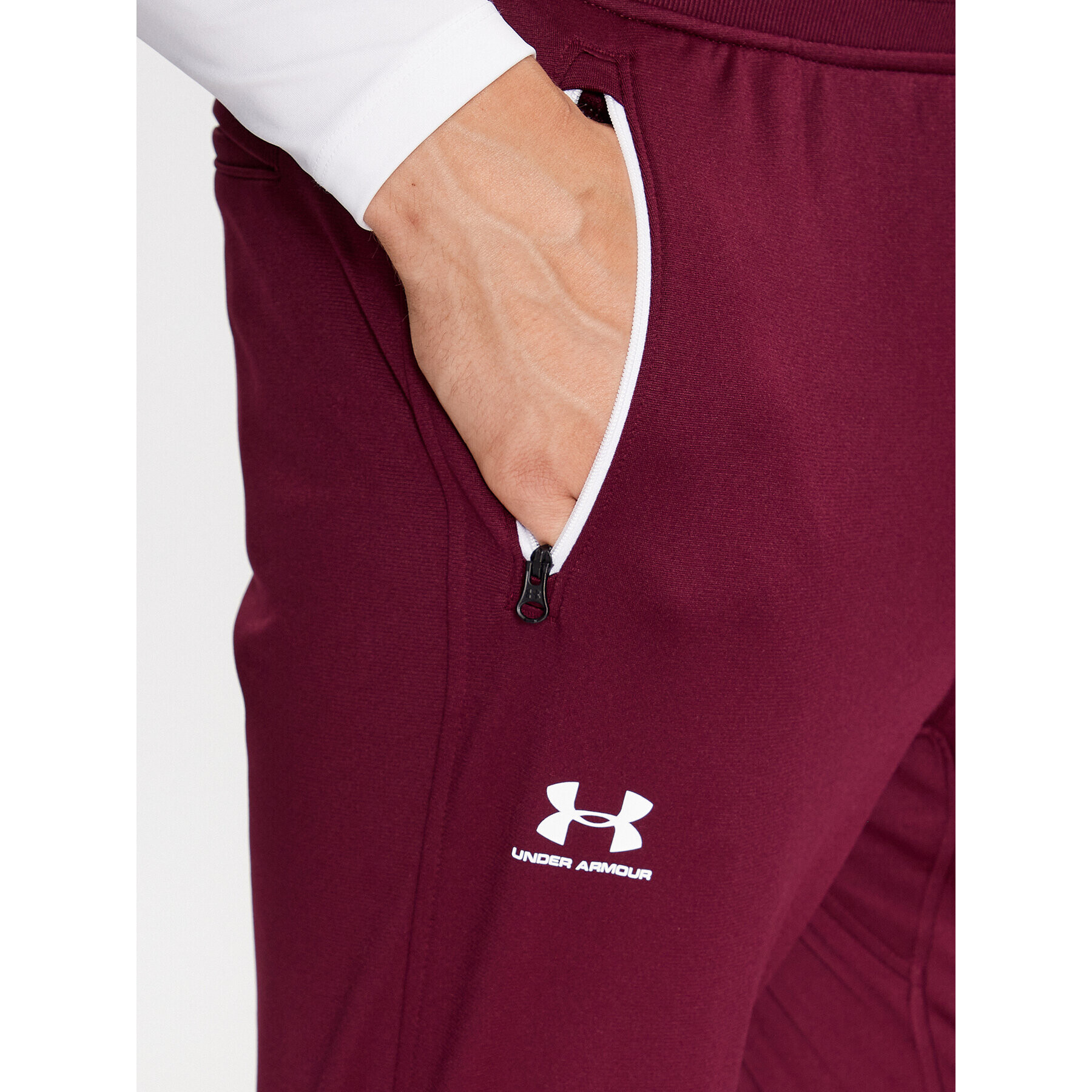 Under Armour Teplákové kalhoty Sportstyle Tricot Jogger 1290261 Bordó Loose Fit - Pepit.cz