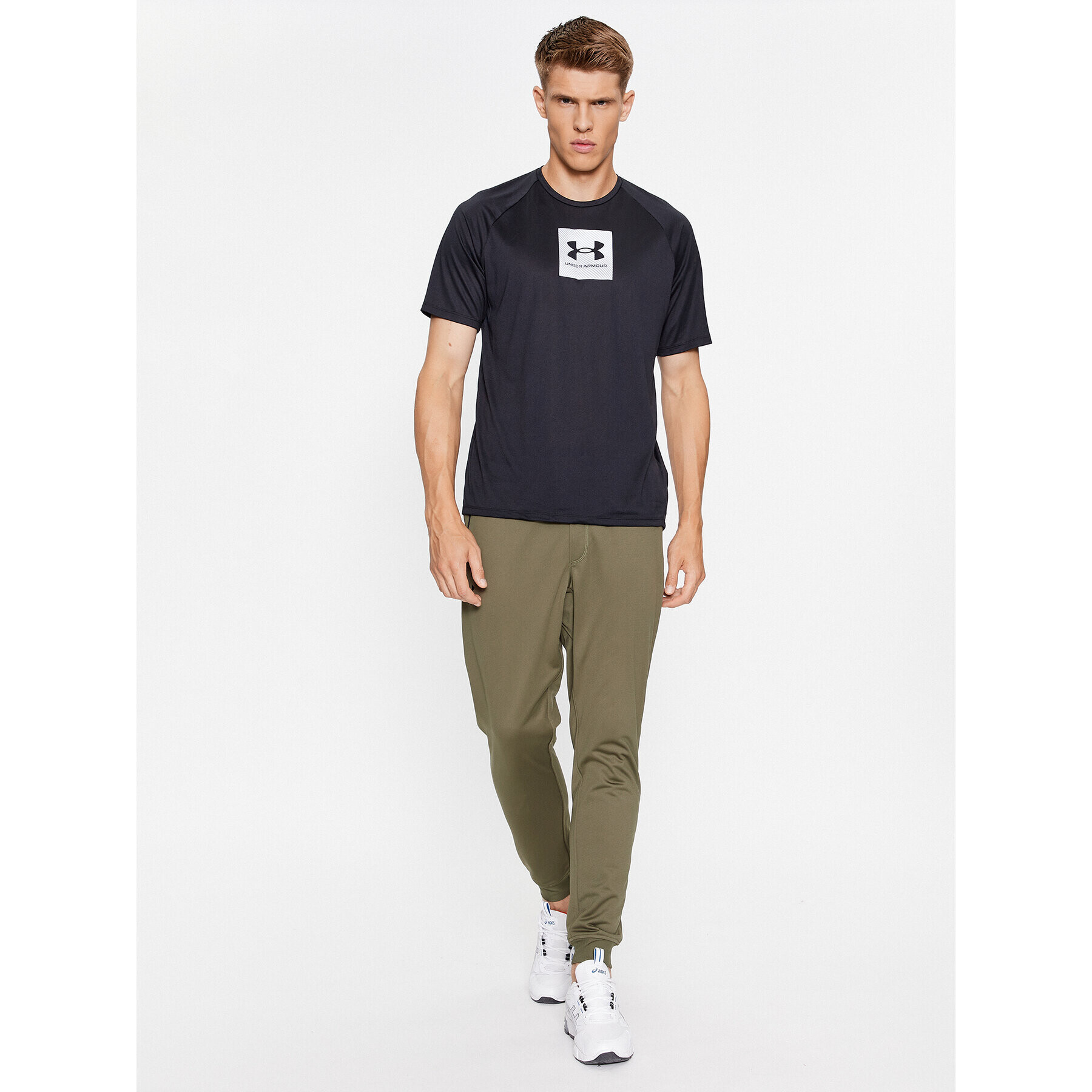 Under Armour Teplákové kalhoty Sportstyle Tricot Jogger 1290261 Khaki Loose Fit - Pepit.cz