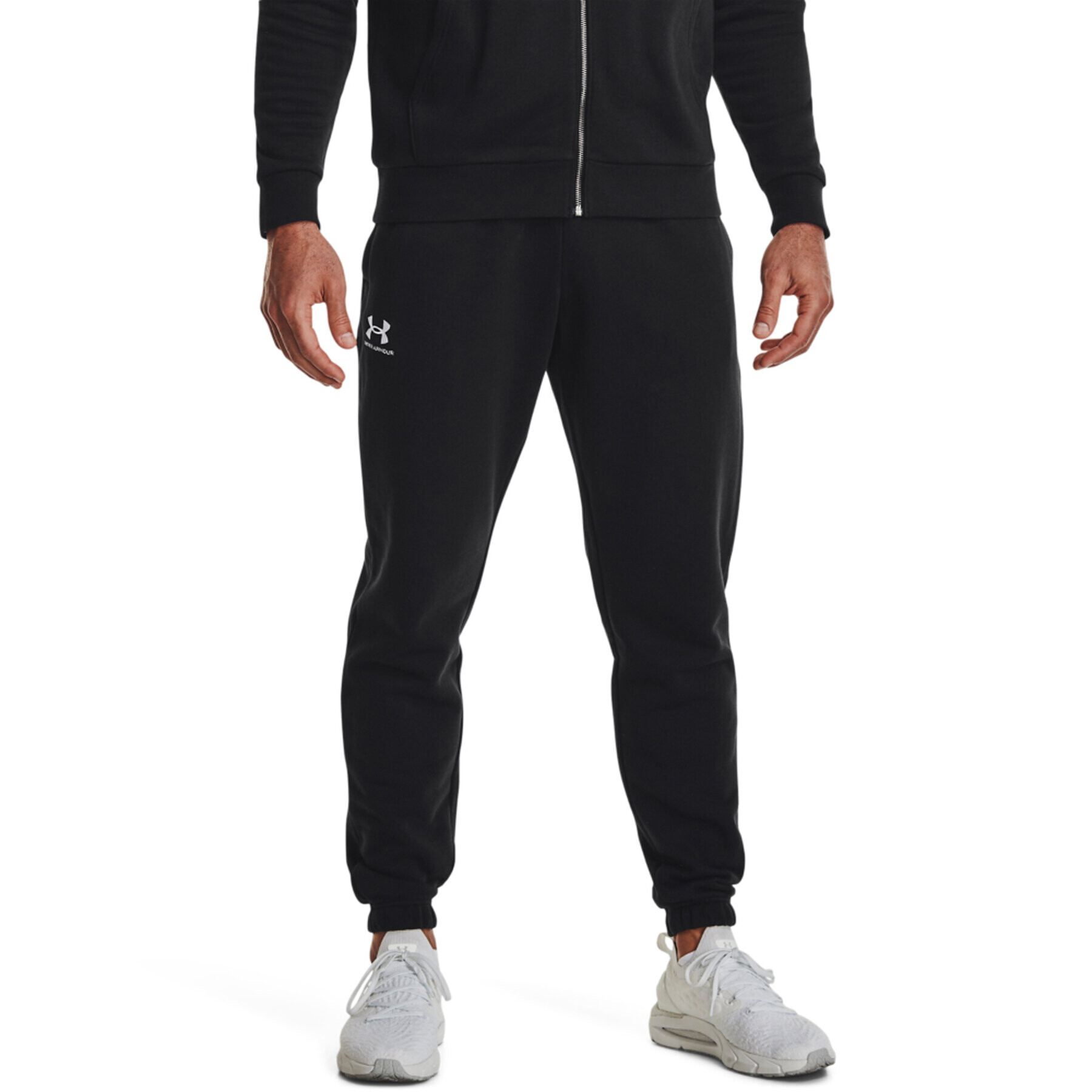 Under Armour Teplákové kalhoty UA Essential Fleece Jogger 1373882 Černá Regular Fit - Pepit.cz