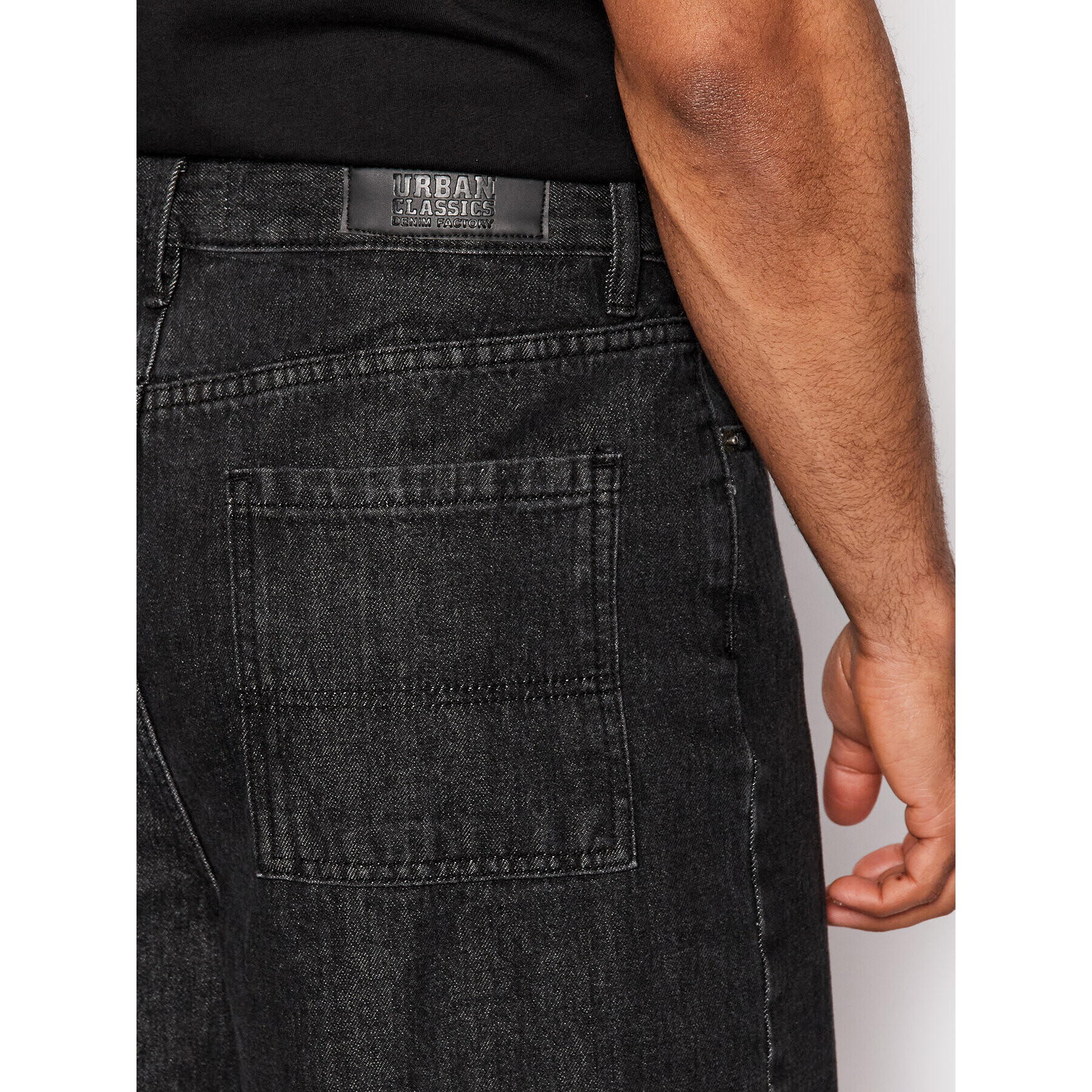 Urban Classics Jeansy 90‘s TB4461 Černá Relaxed Fit - Pepit.cz