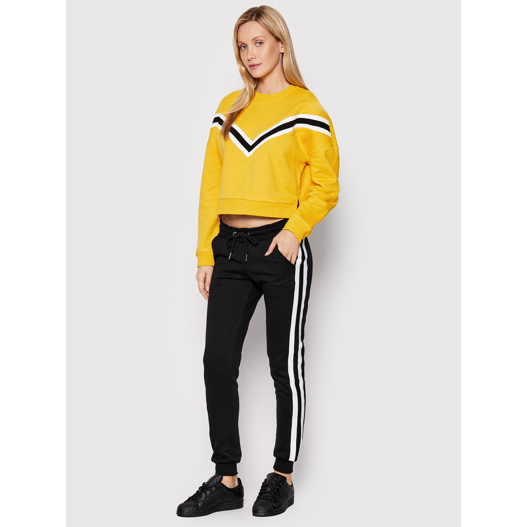 Urban Classics Teplákové kalhoty College Contrast TB2453 Černá Regular Fit - Pepit.cz