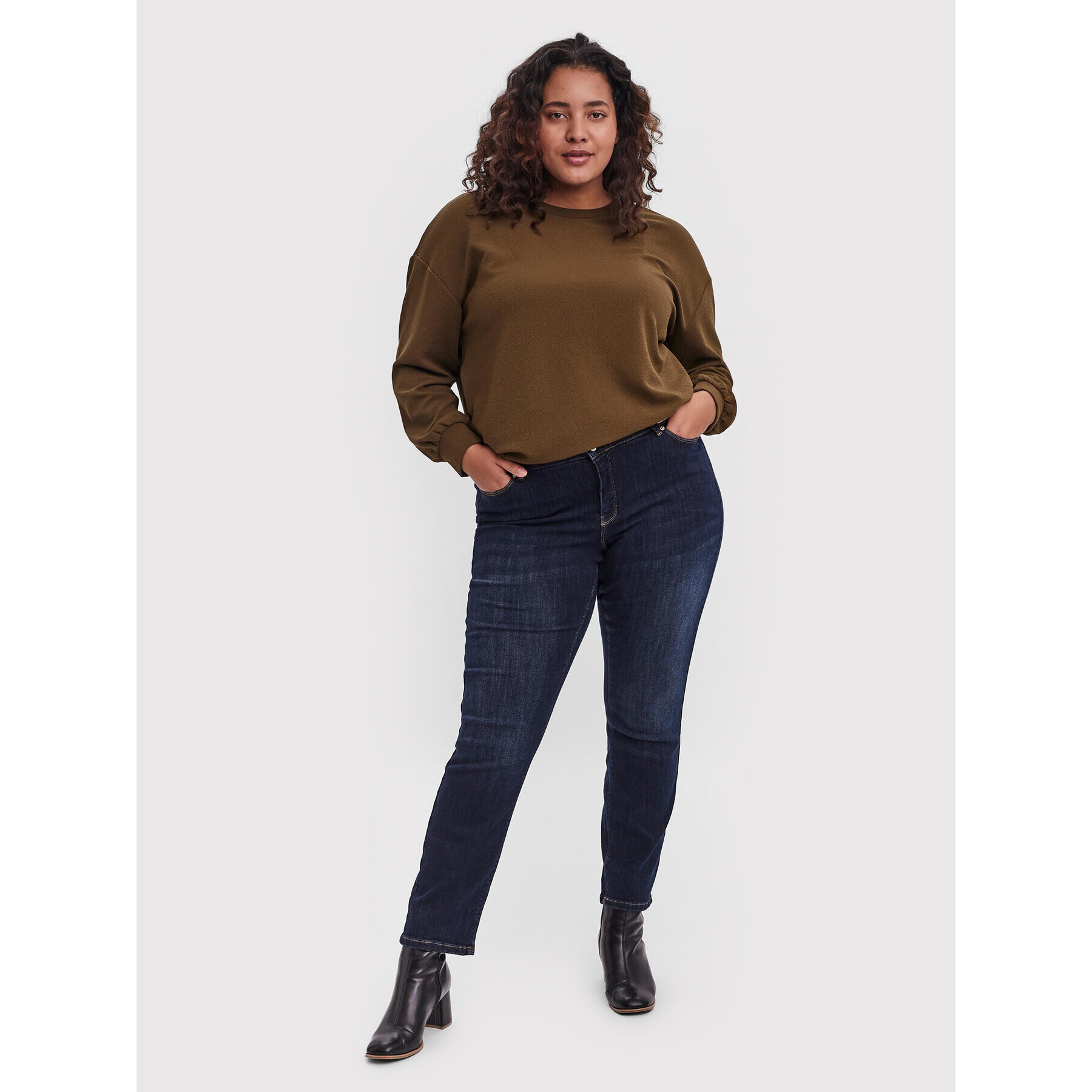 Vero Moda Curve Jeansy Alexa Manya 10252204 Tmavomodrá Slim Fit - Pepit.cz