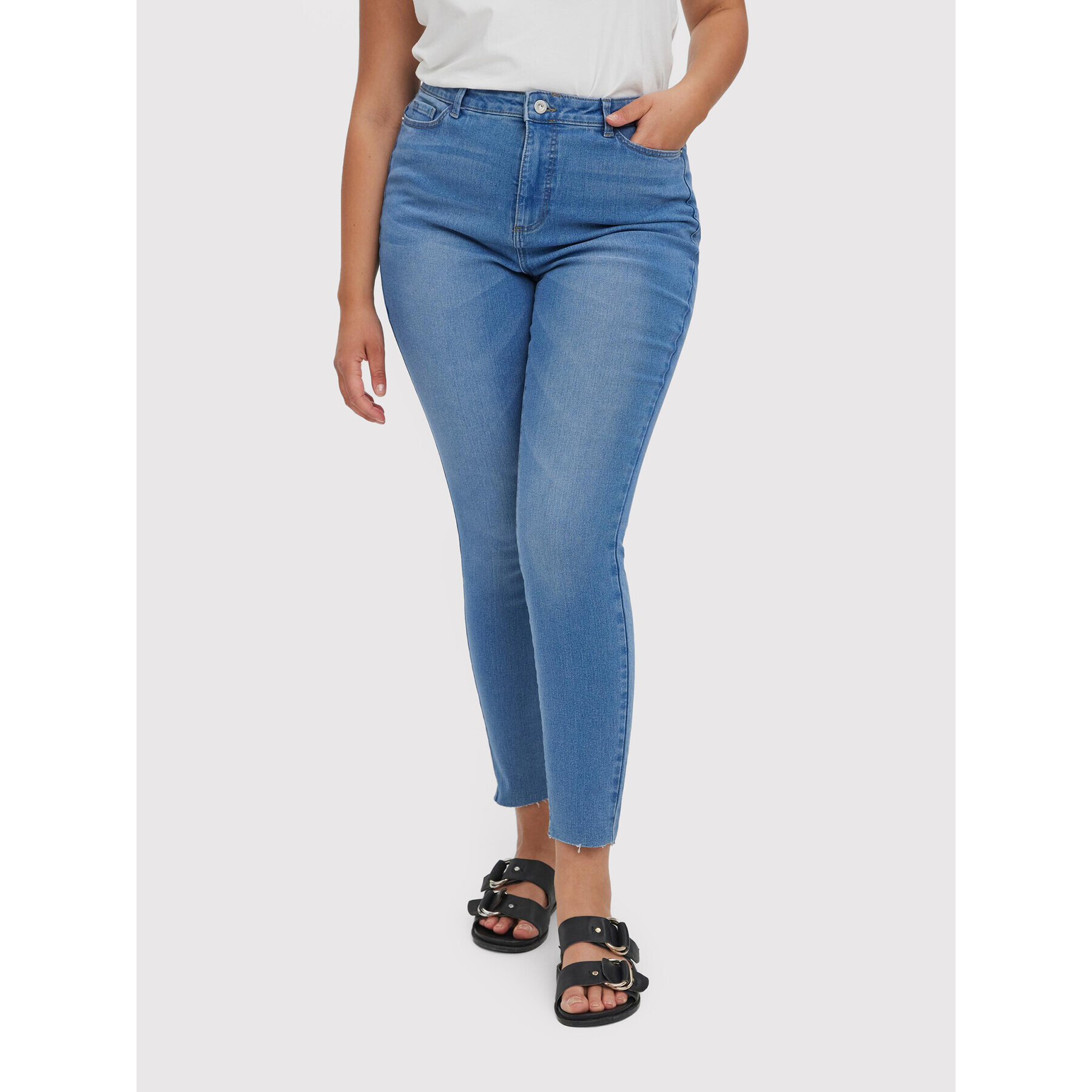 Vero Moda Curve Jeansy Loraemilee 10266777 Modrá Slim Fit - Pepit.cz