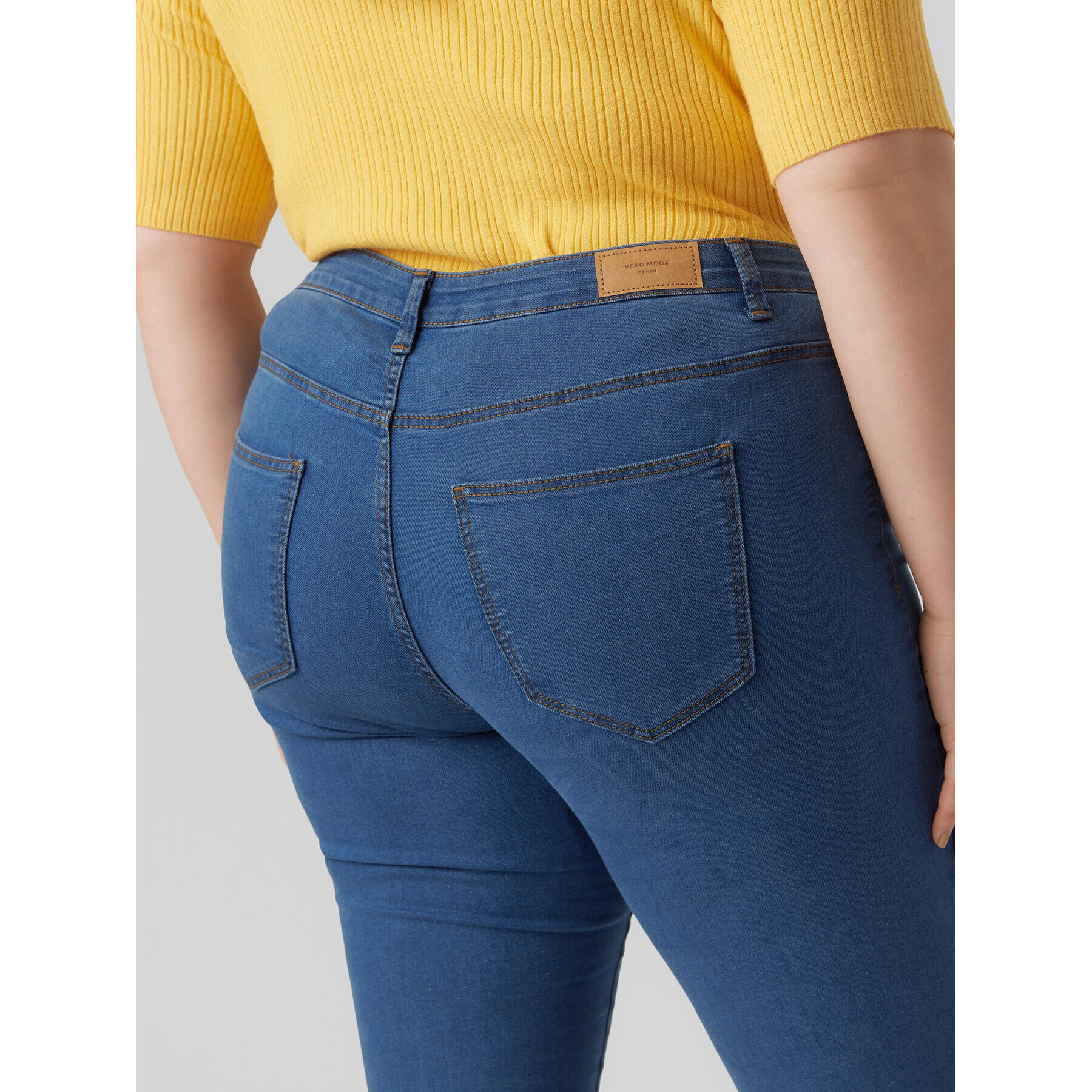 Vero Moda Curve Jeansy Rudy 10287062 Modrá Slim Fit - Pepit.cz