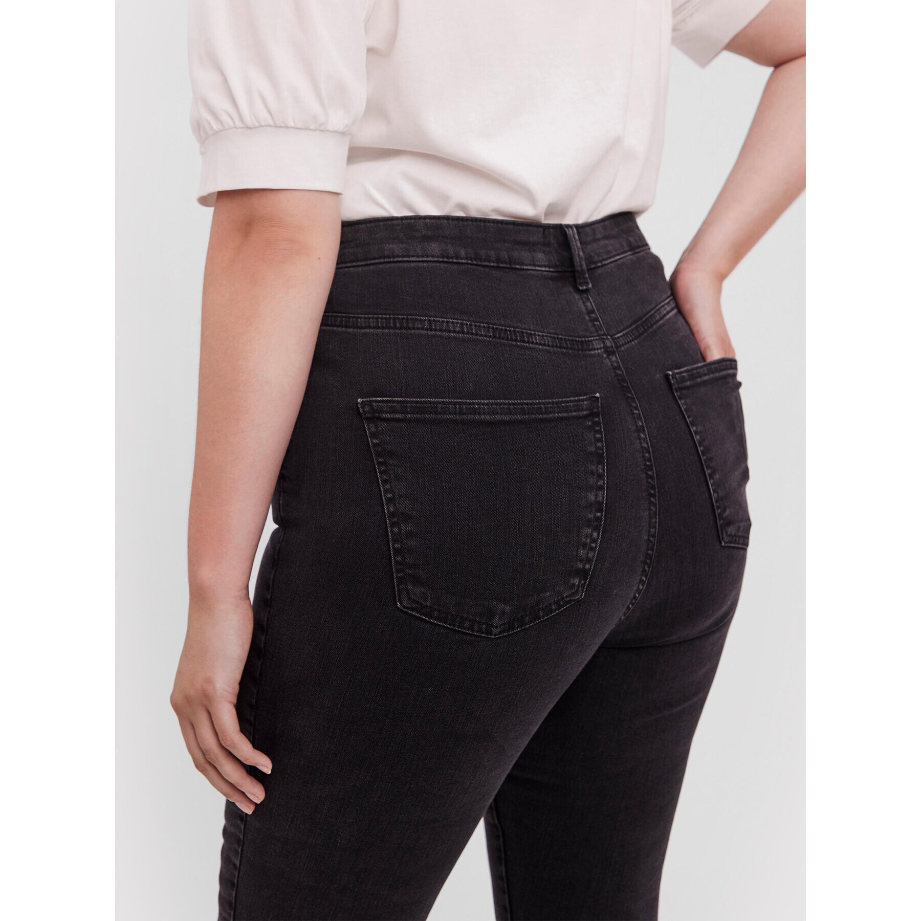 Vero Moda Curve Jeansy Sophia 10256520 Černá Skinny Fit - Pepit.cz