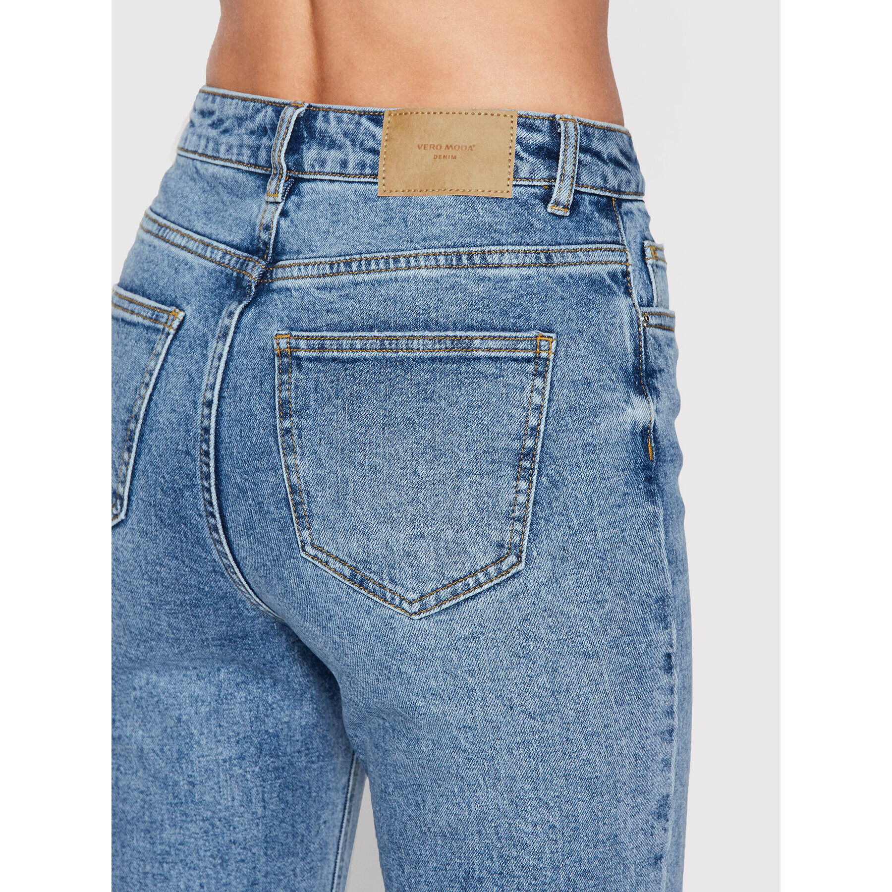 Vero Moda Jeansy Ellie 10261487 Modrá Regular Fit - Pepit.cz