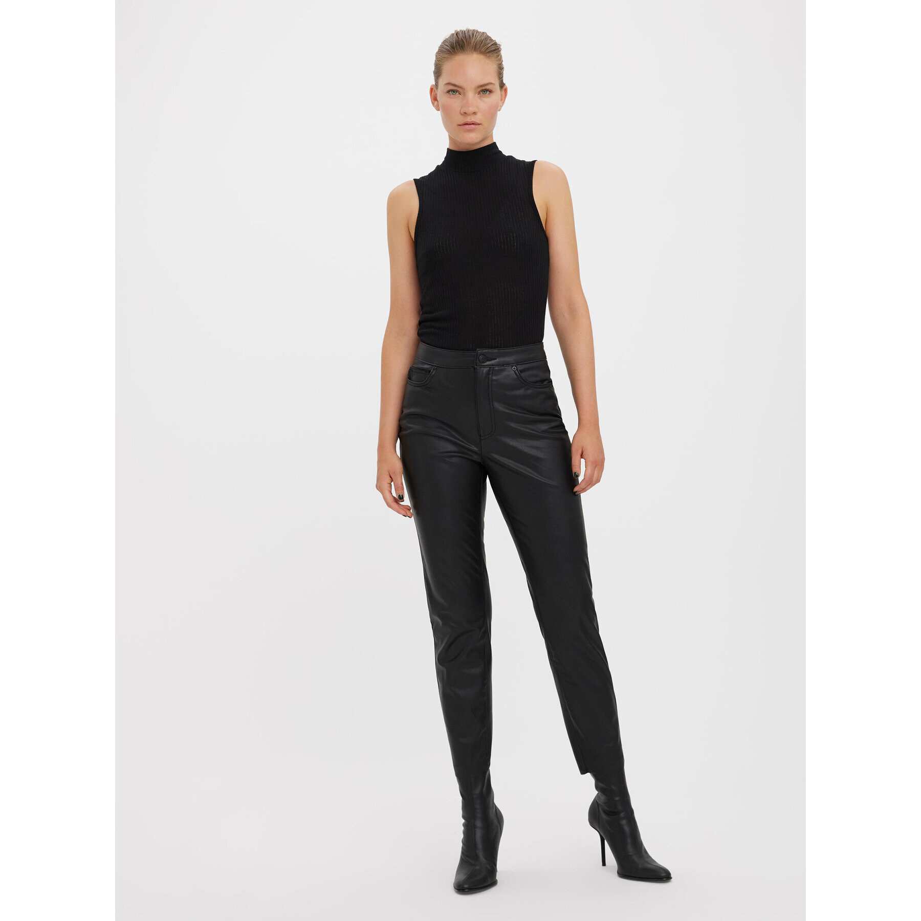 Vero Moda Kalhoty z imitace kůže Brenda 10268460 Černá Straight Fit - Pepit.cz