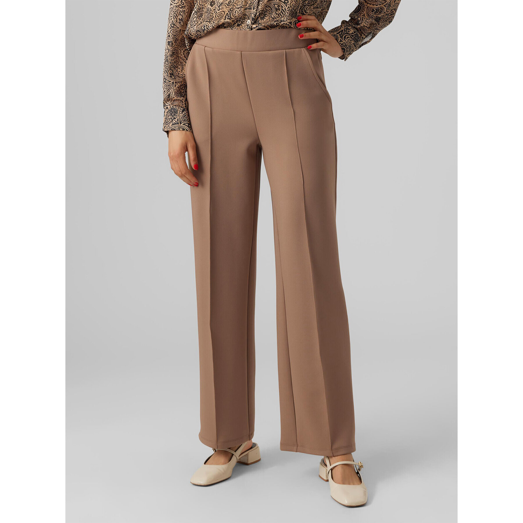 Vero Moda Kalhoty z materiálu 10296830 Hnědá Relaxed Fit - Pepit.cz