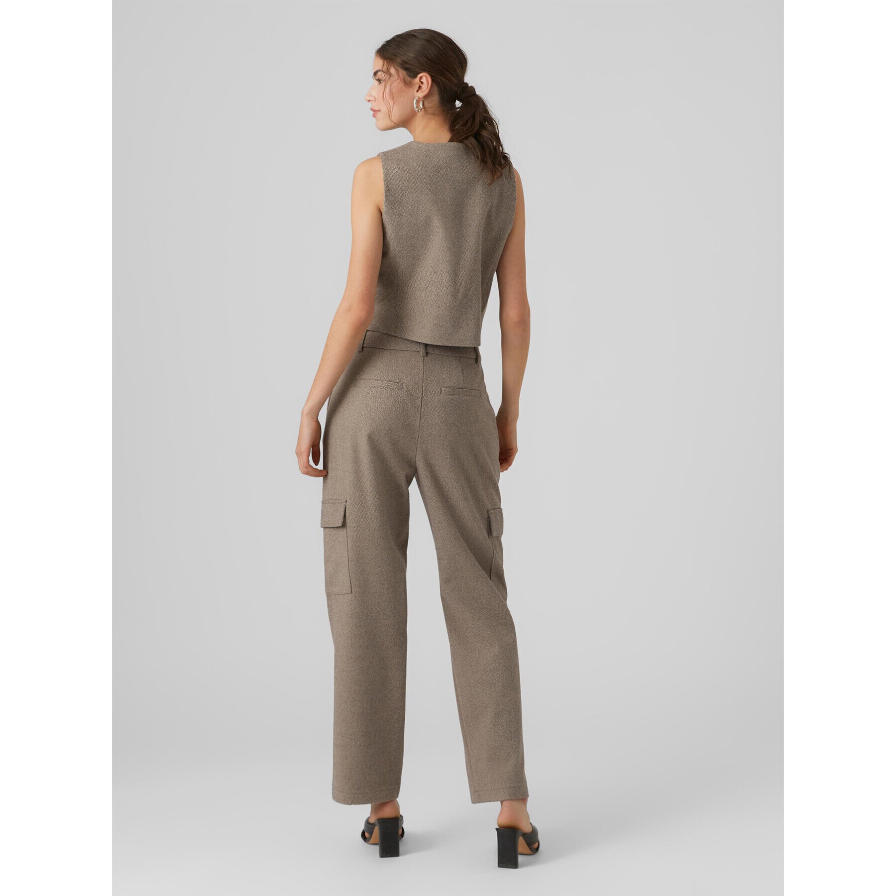 Vero Moda Kalhoty z materiálu 10297422 Šedá Straight Fit - Pepit.cz