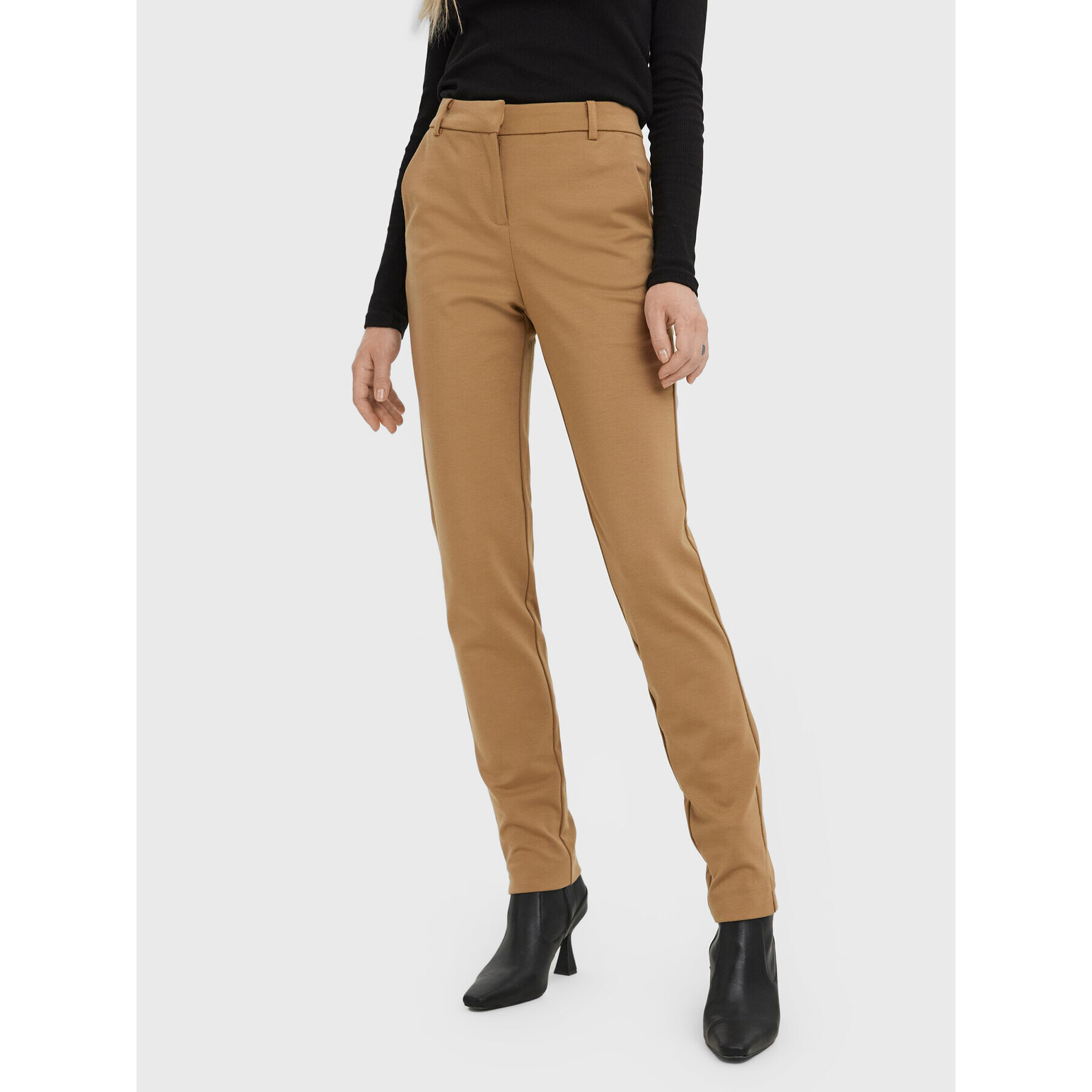 Vero Moda Kalhoty z materiálu Luccalilith 10258104 Hnědá Regular Fit - Pepit.cz